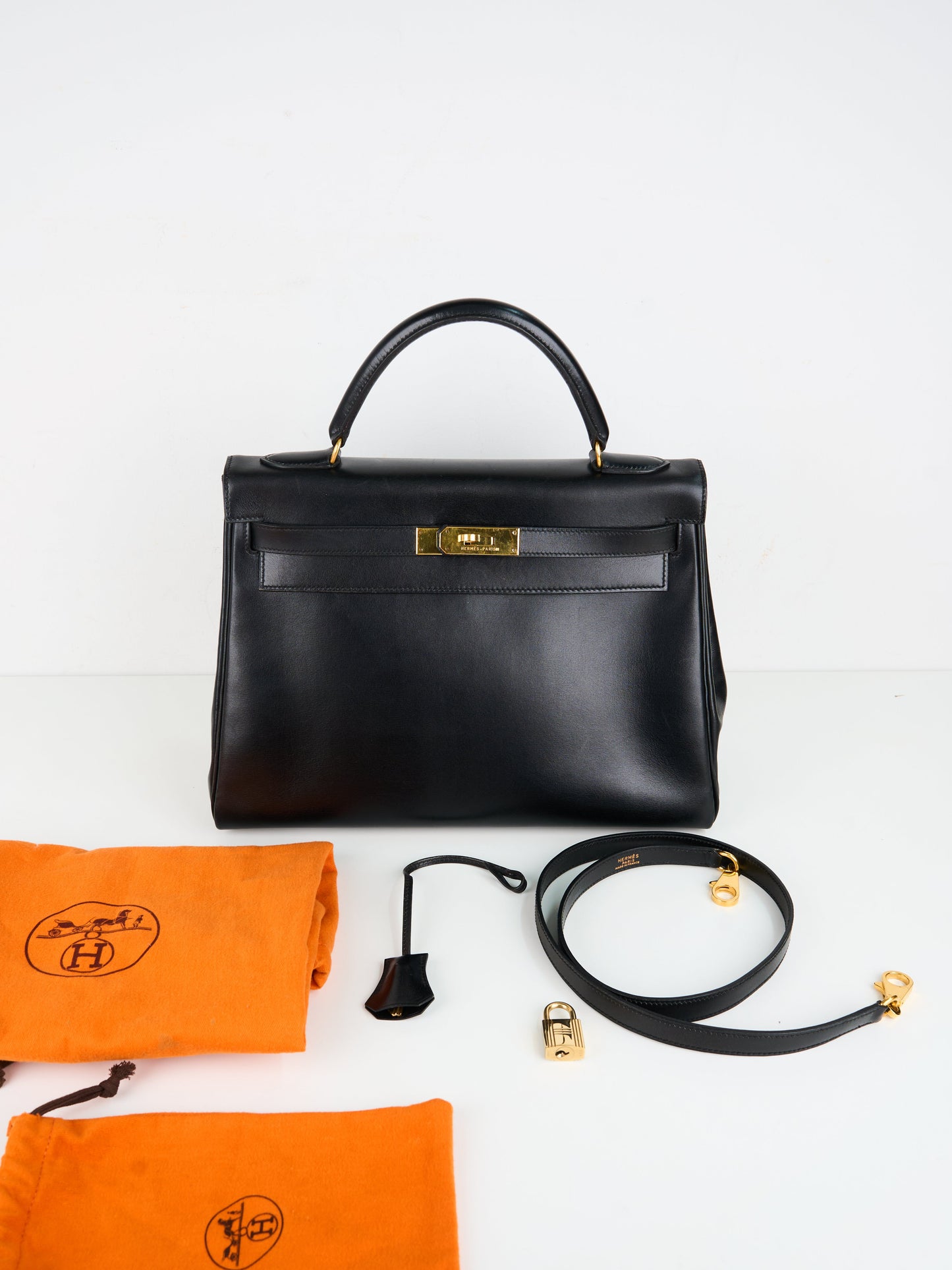 Hermes| Kelly 32 Black box calf Handbag 1993