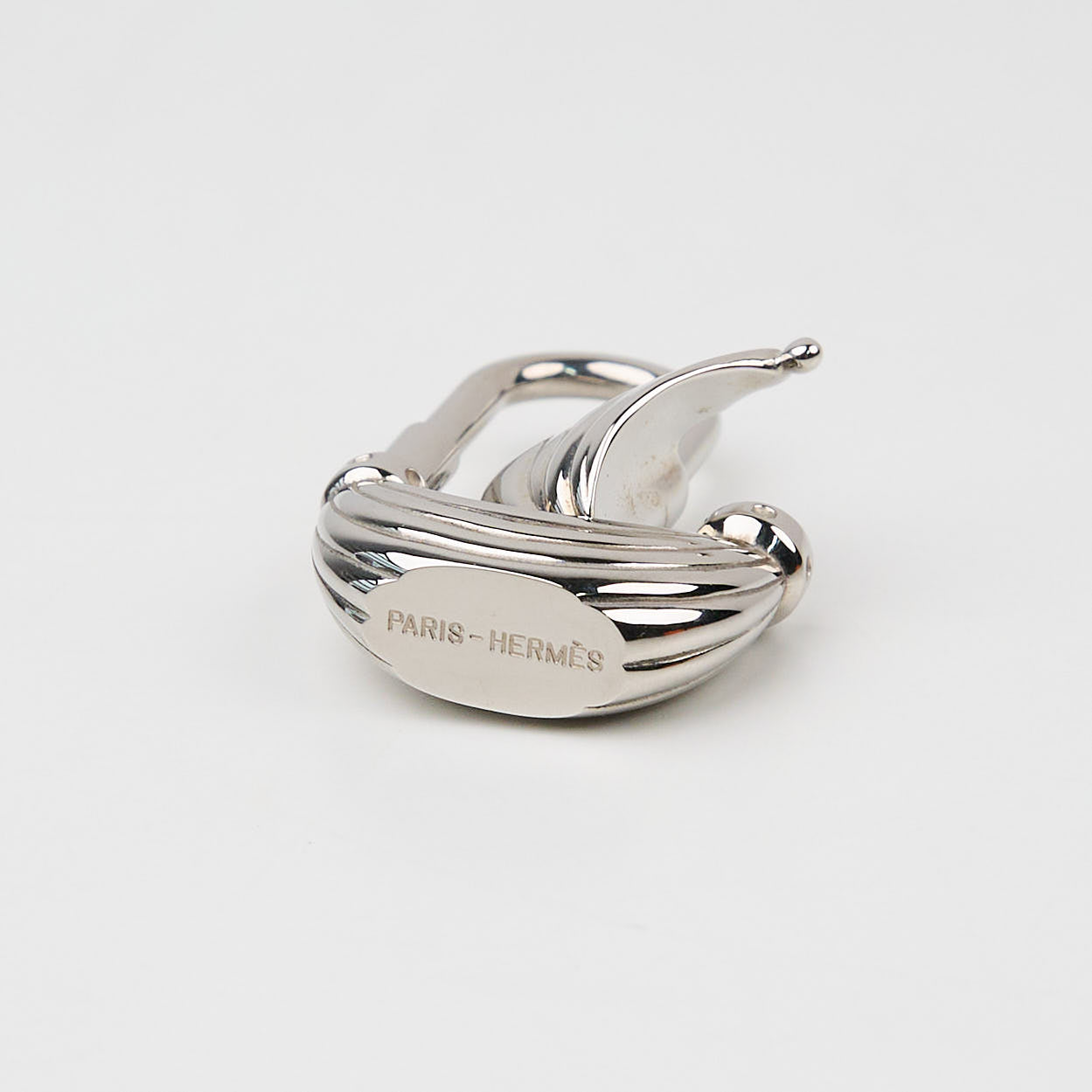 Hermes| Palladium Plated L'Air De Paris Cadena Lock 2006