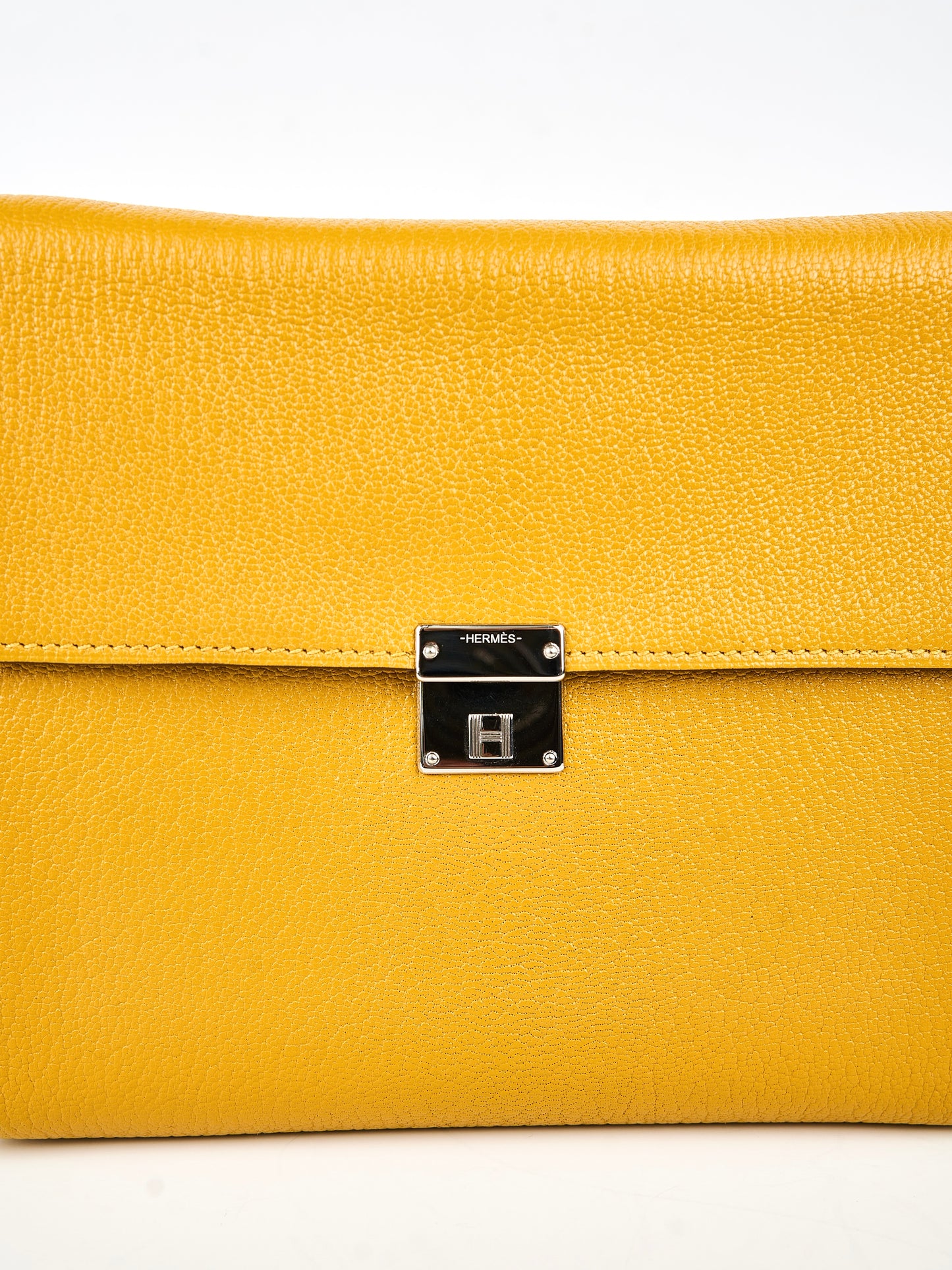 Hermes| Clic 16 shoulder bag Jaune ambre Cherve 2019