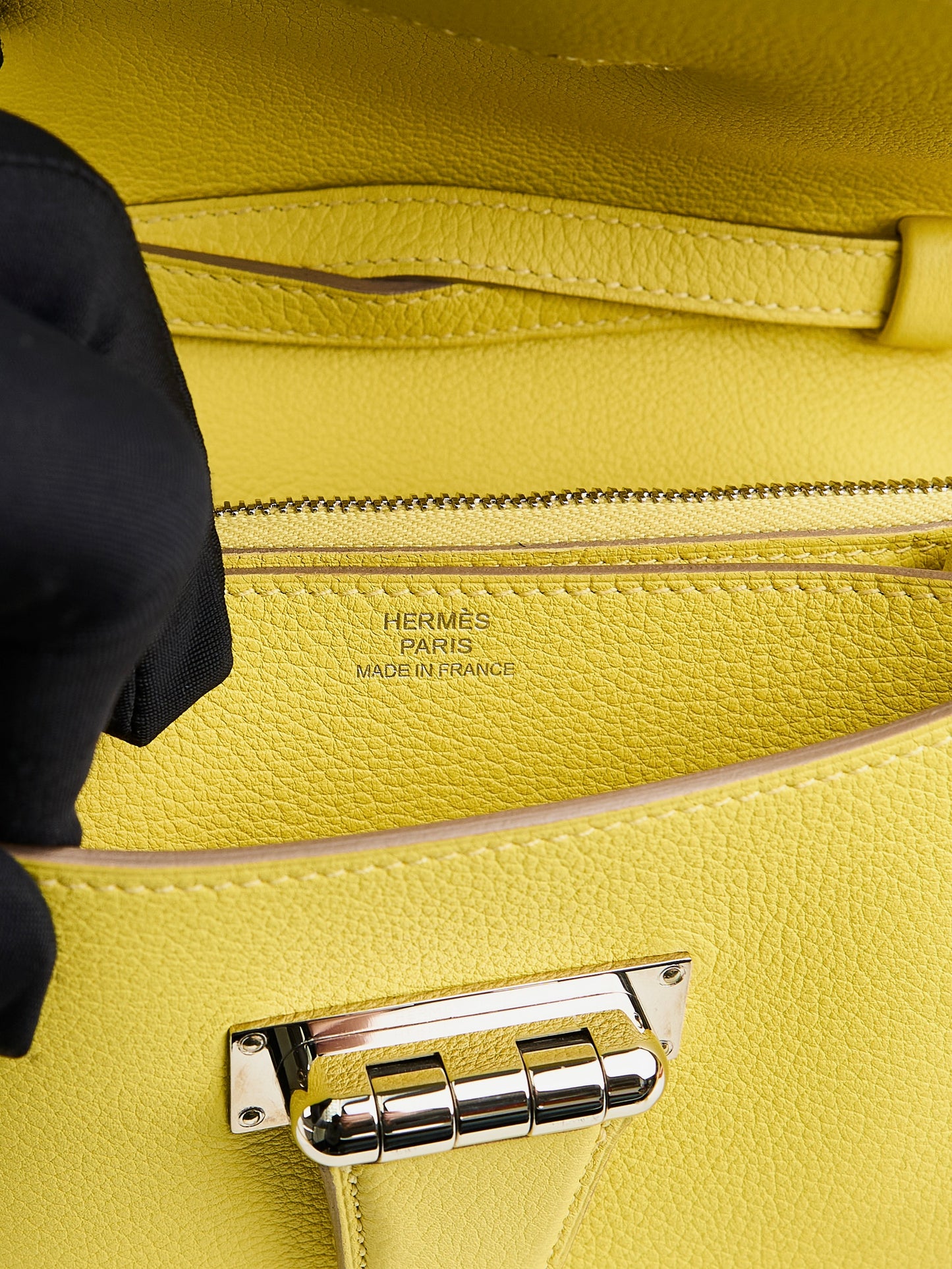 Hermes| Convoyeur mini shoulder bag Lime Evercolor 2017