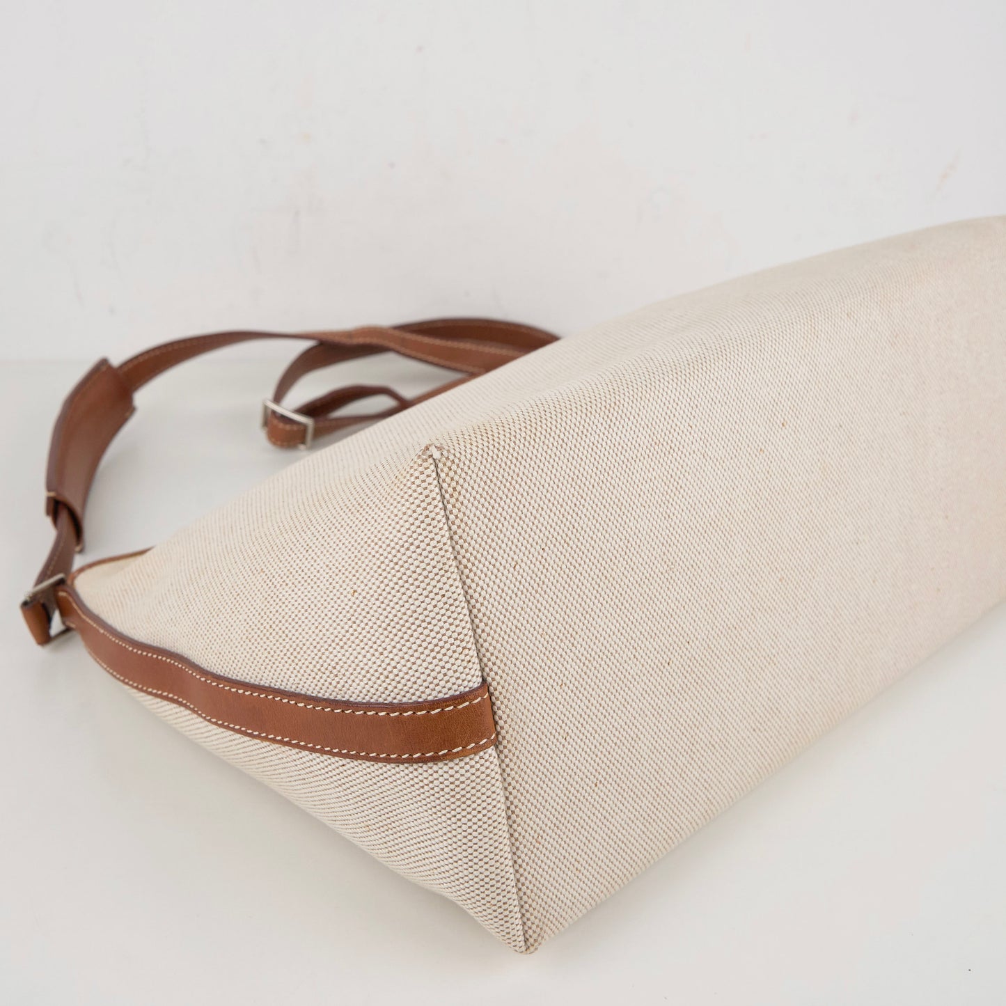 Hermes| Berlingot Shoulder Bag Barenia/Toile 2001