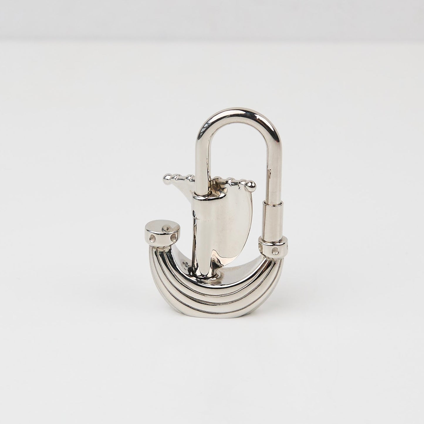 Hermes| Palladium Plated L'Air De Paris Cadena Lock 2006