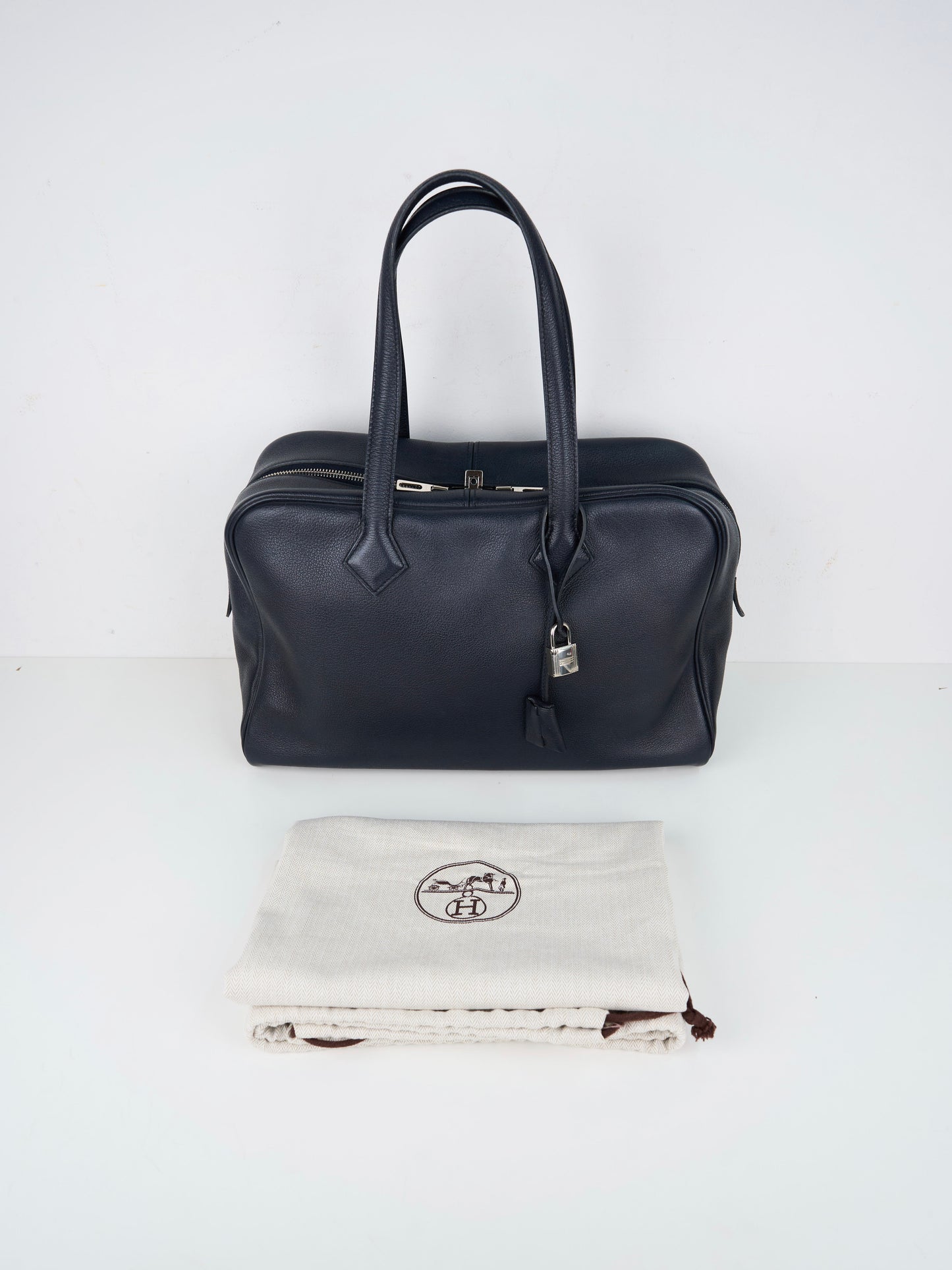 Hermes| Victoria 35 Handbag Taurillon Clemence Blue Indigo 2016