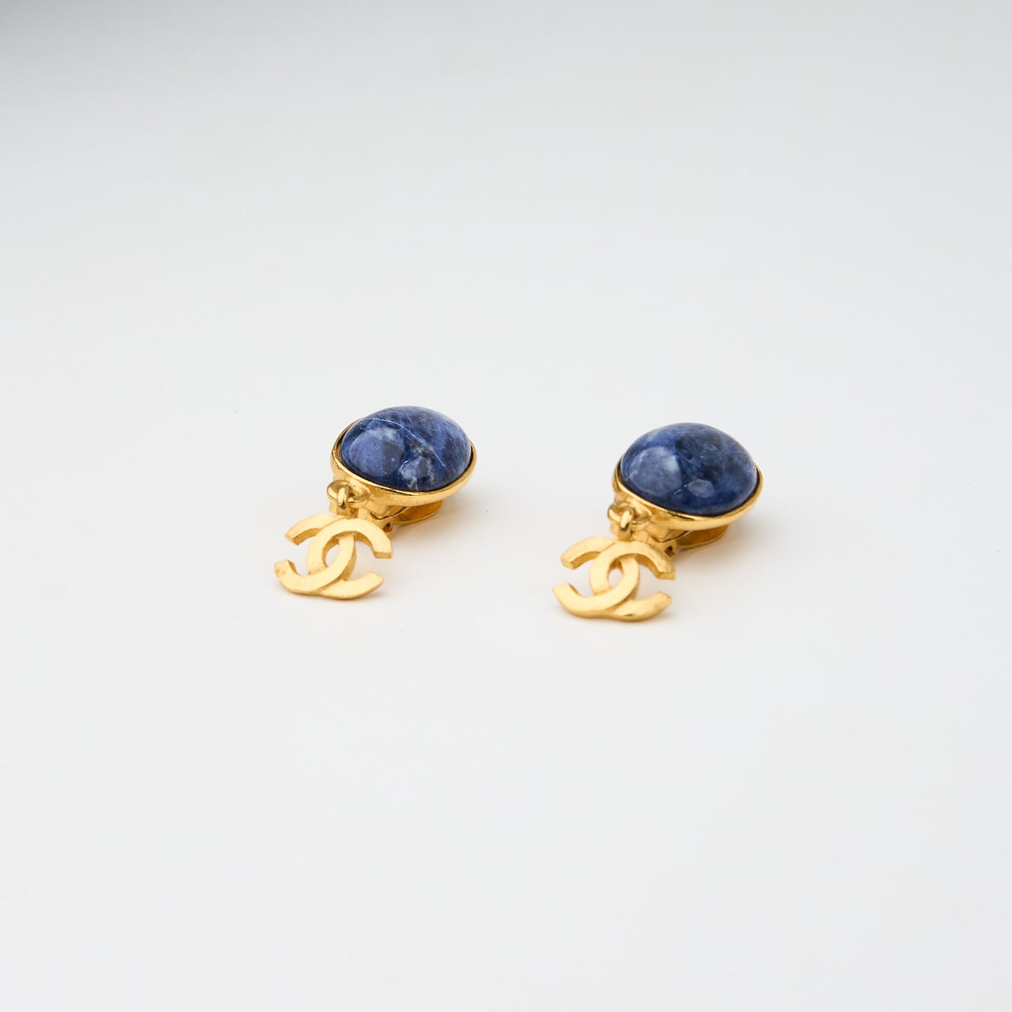 Chanel|Vintage Gold plated Earrings Lapis 96A