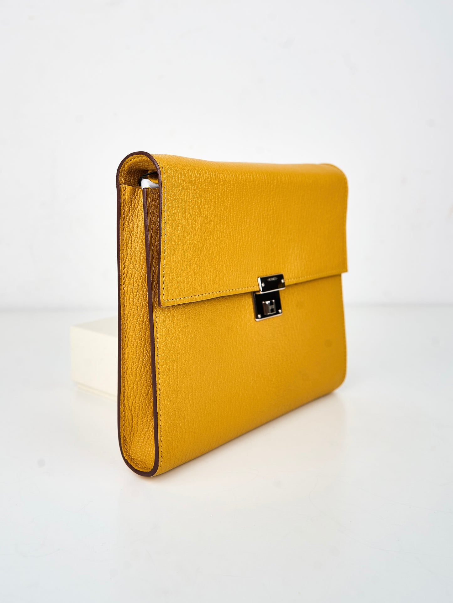 Hermes| Clic 16 shoulder bag Jaune ambre Cherve 2019