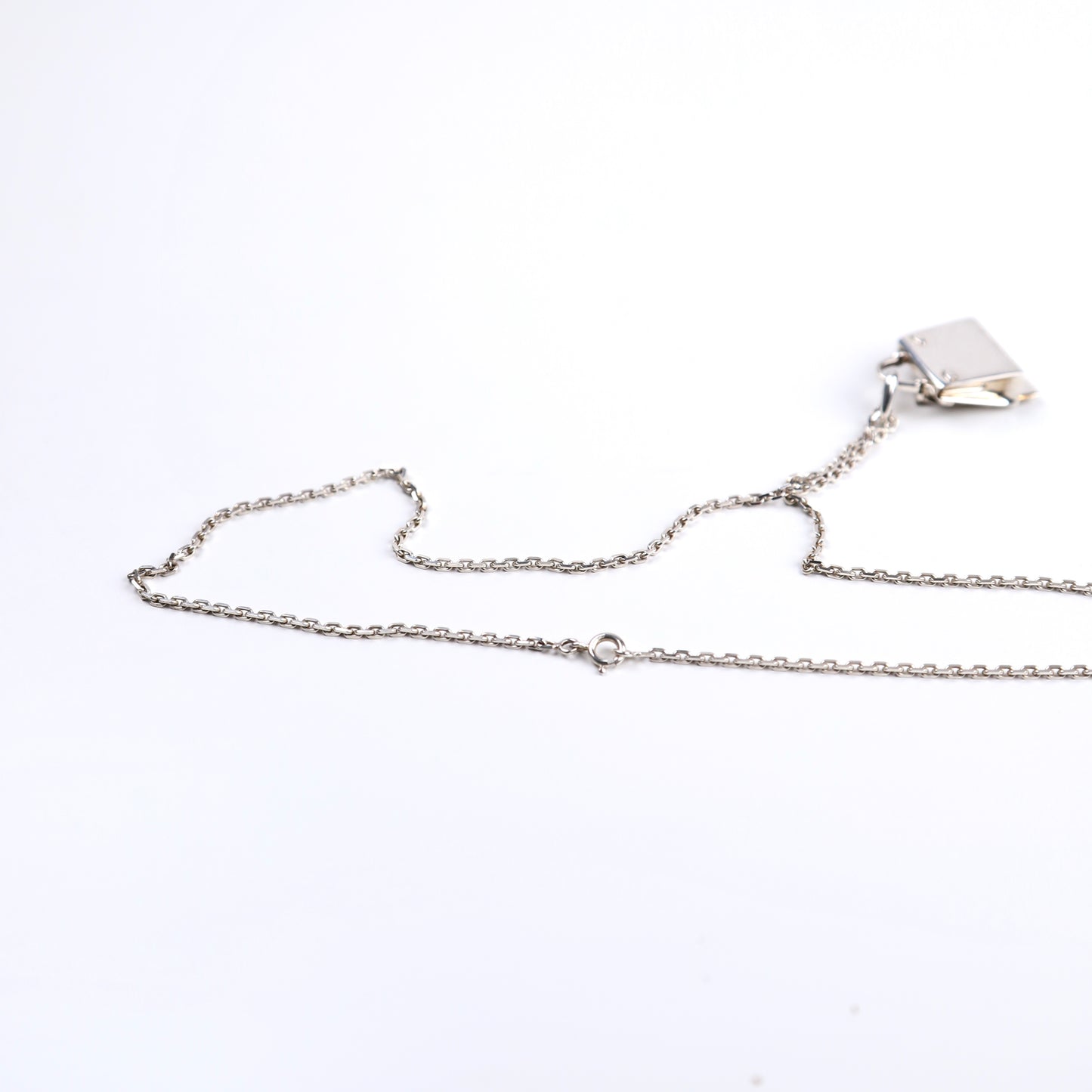 Hermes | Vintage S925 Silver Kelly Motif pillcase /Necklace