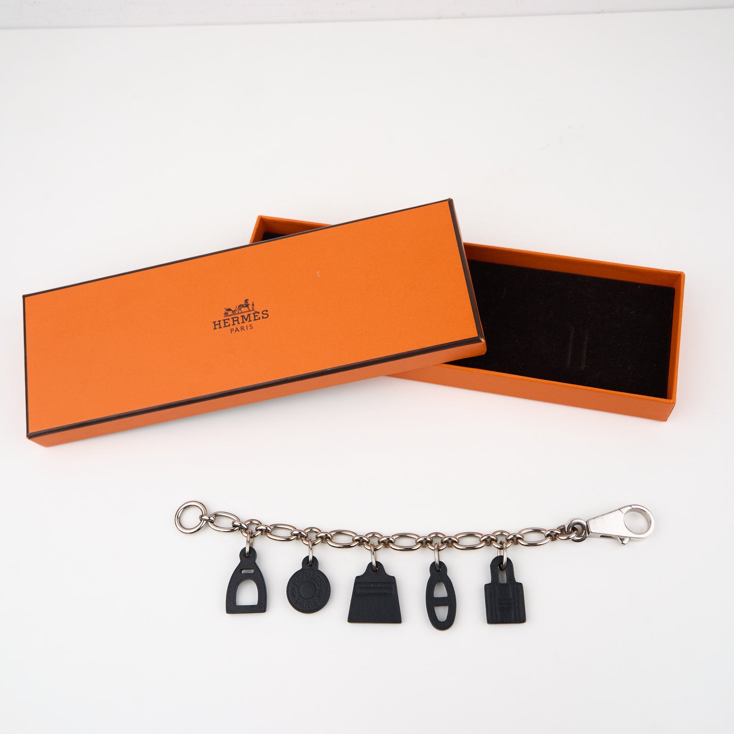 Hermes |Breloque Olga Bag Charm Barenia Black
