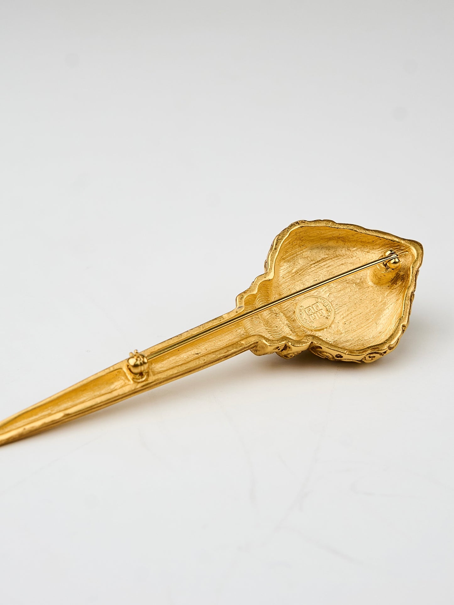 Givenchy| Vintage Brooch Gold Plated