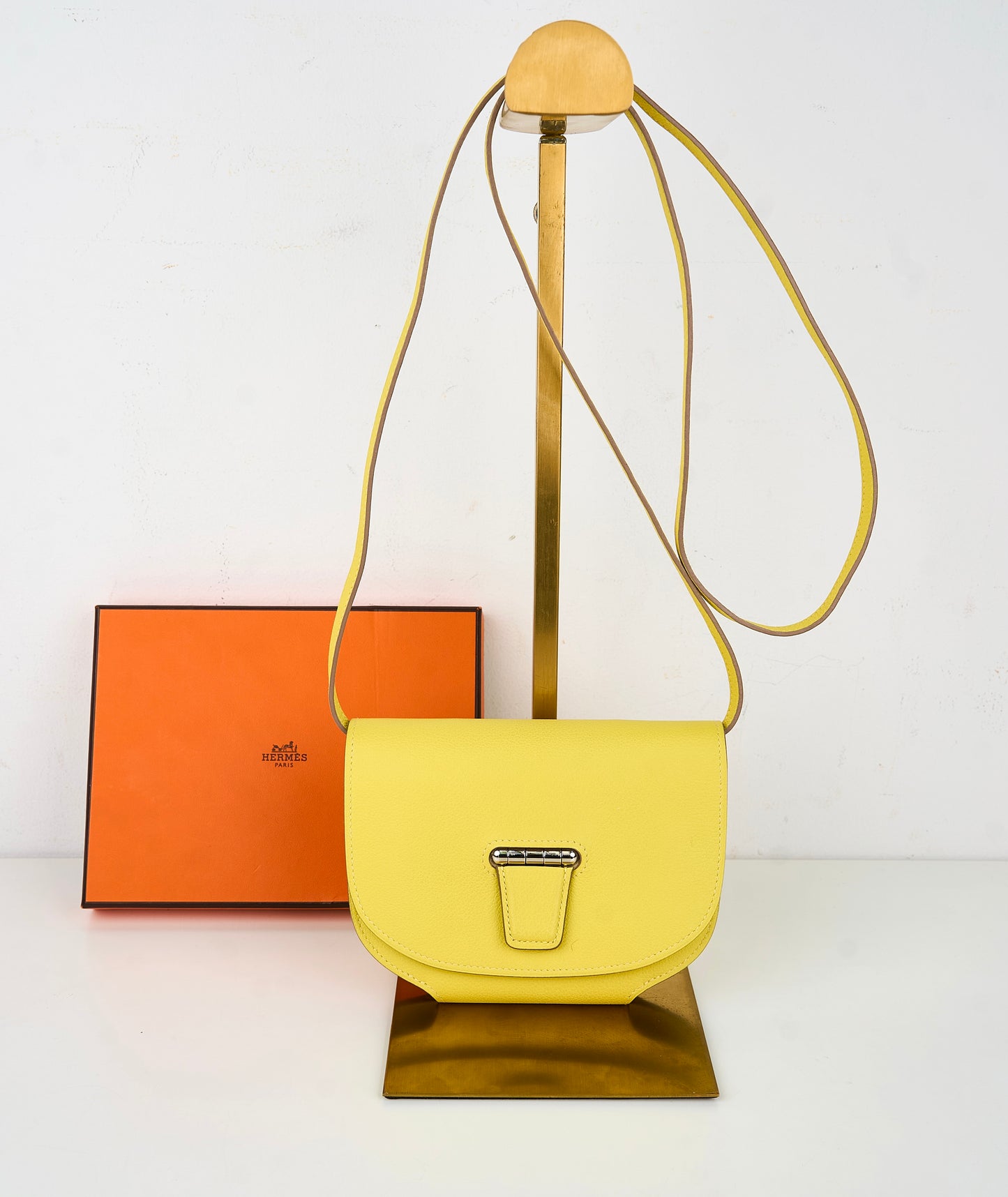 Hermes| Convoyeur mini shoulder bag Lime Evercolor 2017