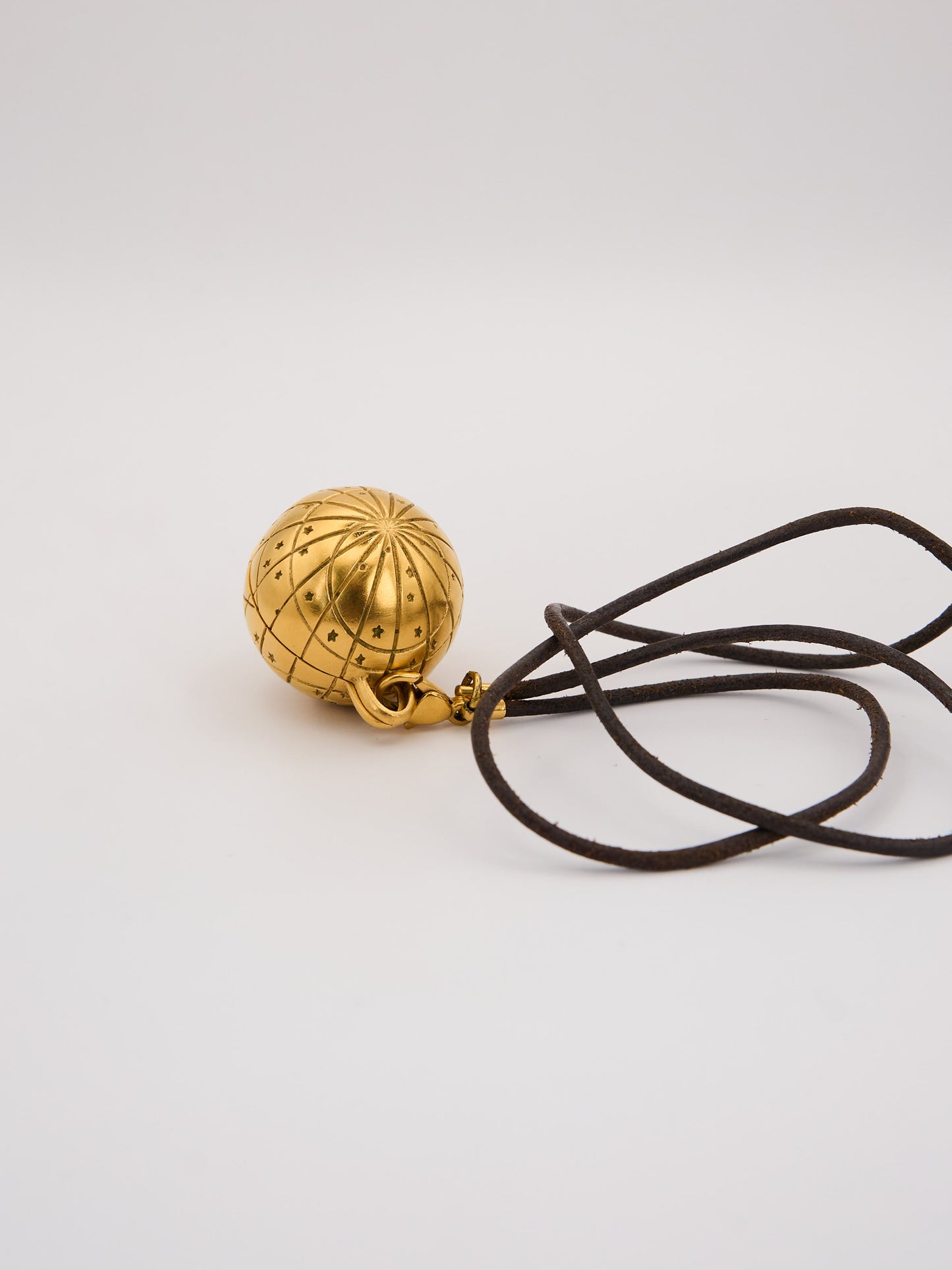 Hermes | Zodiac Globe Necklace Gold plated
