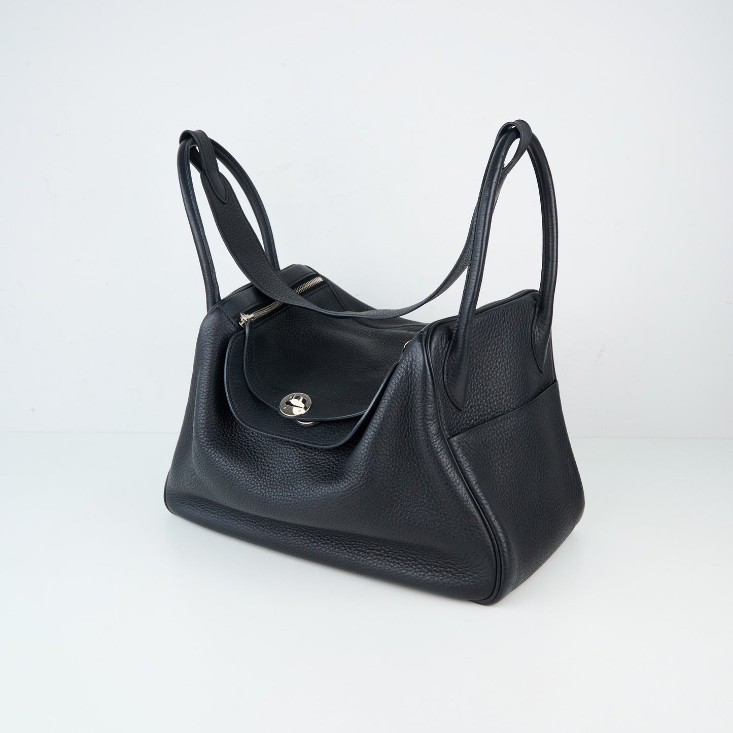 Hermes| Lindy 34 Shoulder bag Black Taurillon Clemence 2007