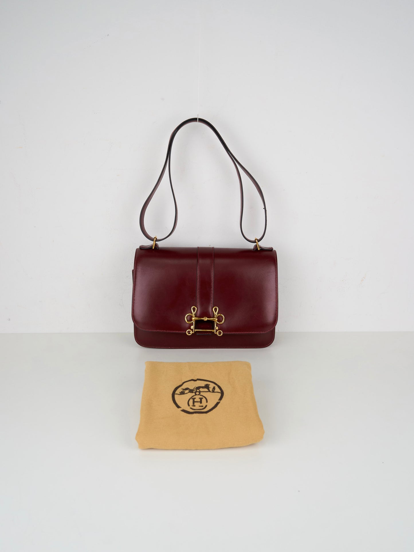 Hermes | sologne Vintage Shoulder Bag box calf burgundy 1981