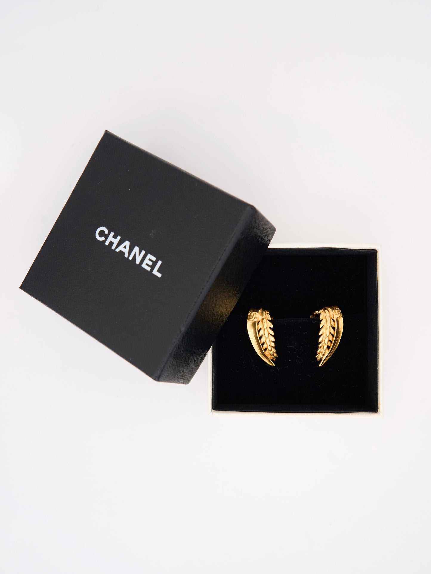 Chanel|Vintage Earrings Gold 99P