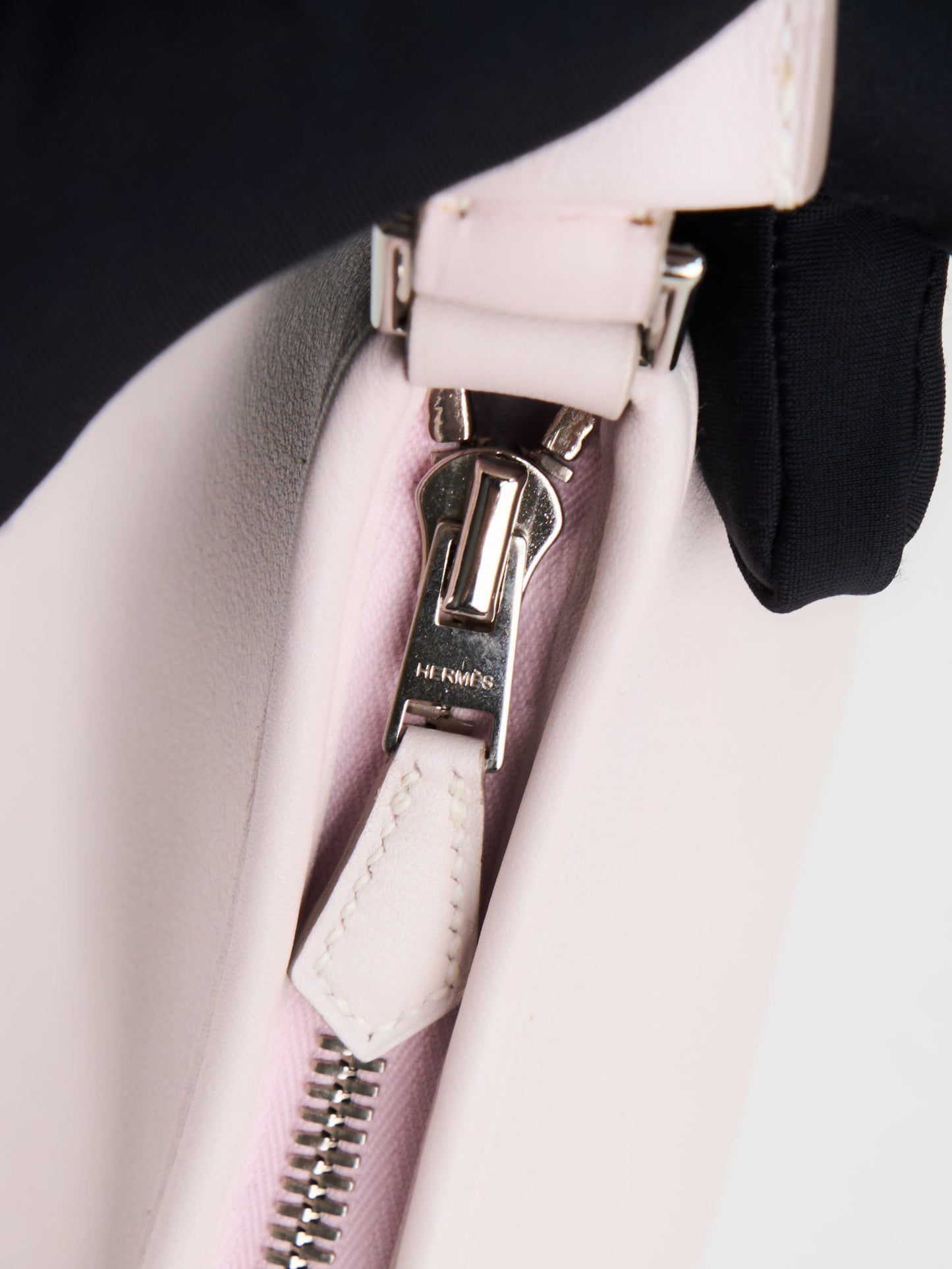 Hermes| Berlingot Shoulder bag Swift Rose Dragee