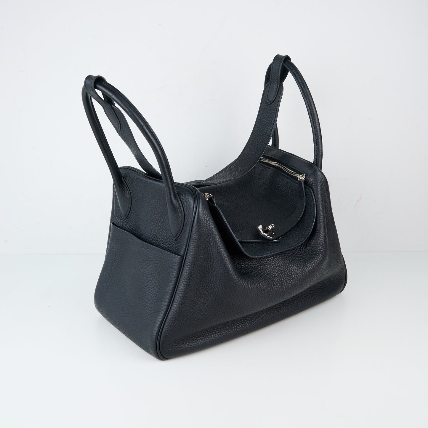 Hermes| Lindy 34 Shoulder bag Black Taurillon Clemence 2007