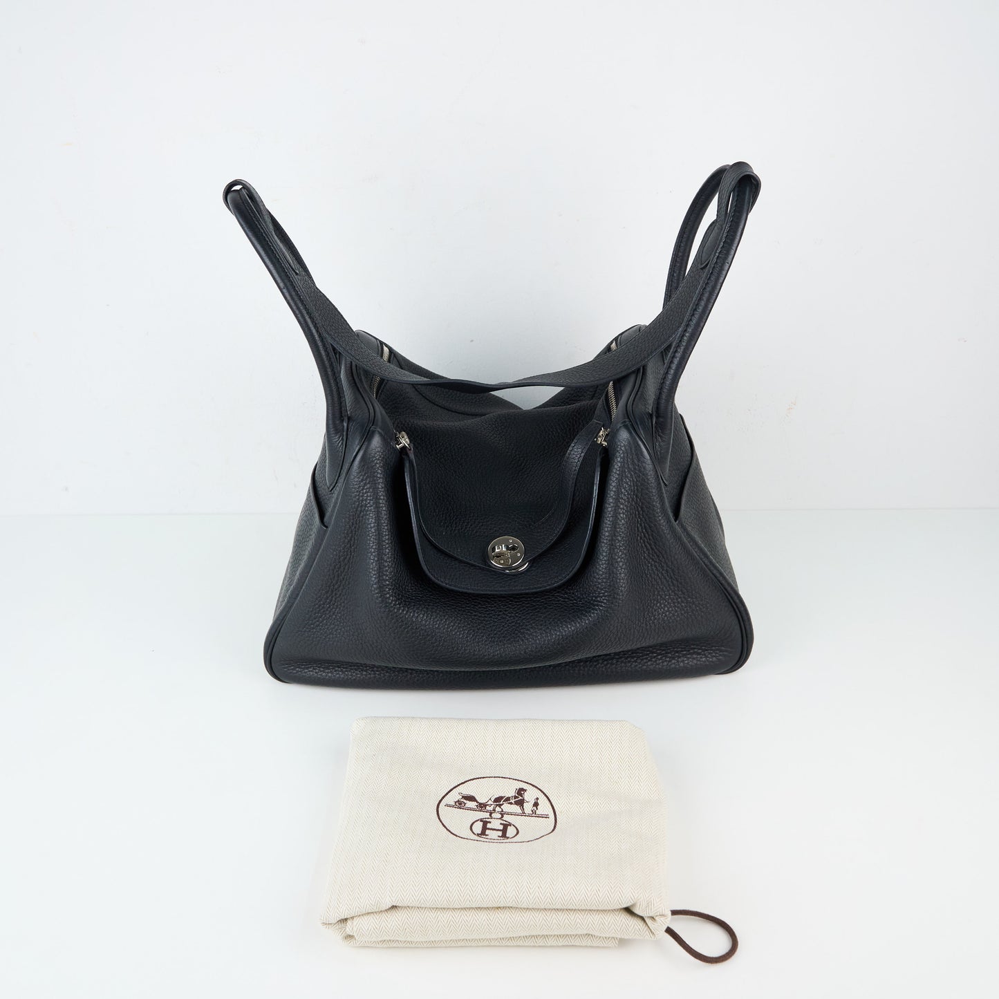 Hermes| Lindy 34 Shoulder bag Black Taurillon Clemence 2007
