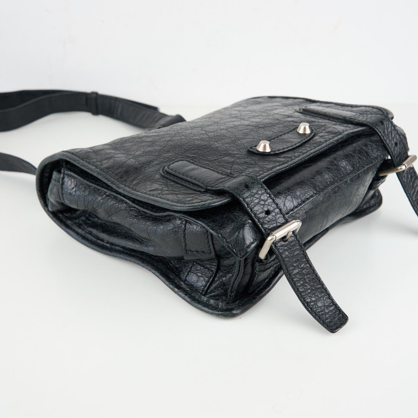 Balenciaga |Black messenger shoulder bag Archive city Leather