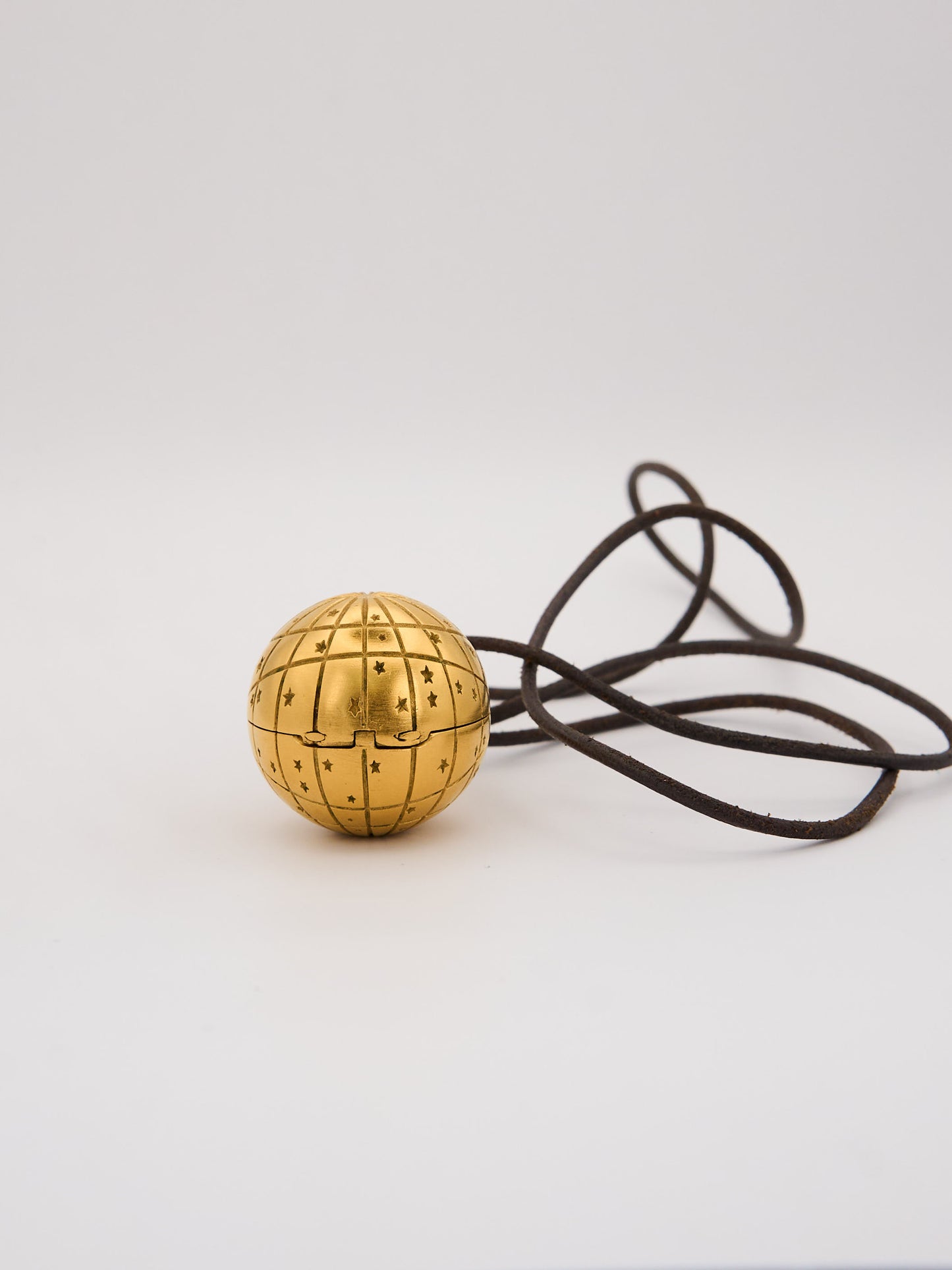 Hermes | Zodiac Globe Necklace Gold plated
