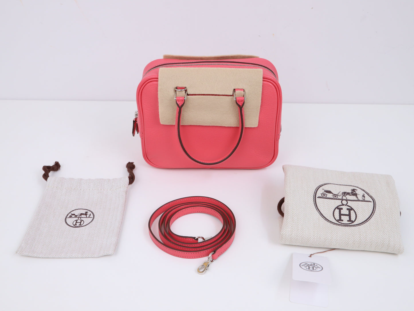 Hermes| Plume Mini II Handbag /shoulderbag Rose lipstick 2018 Cherve