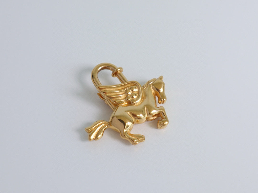 Hermes| Le Cheval Pegasus 1993 Limited Cadena Gold