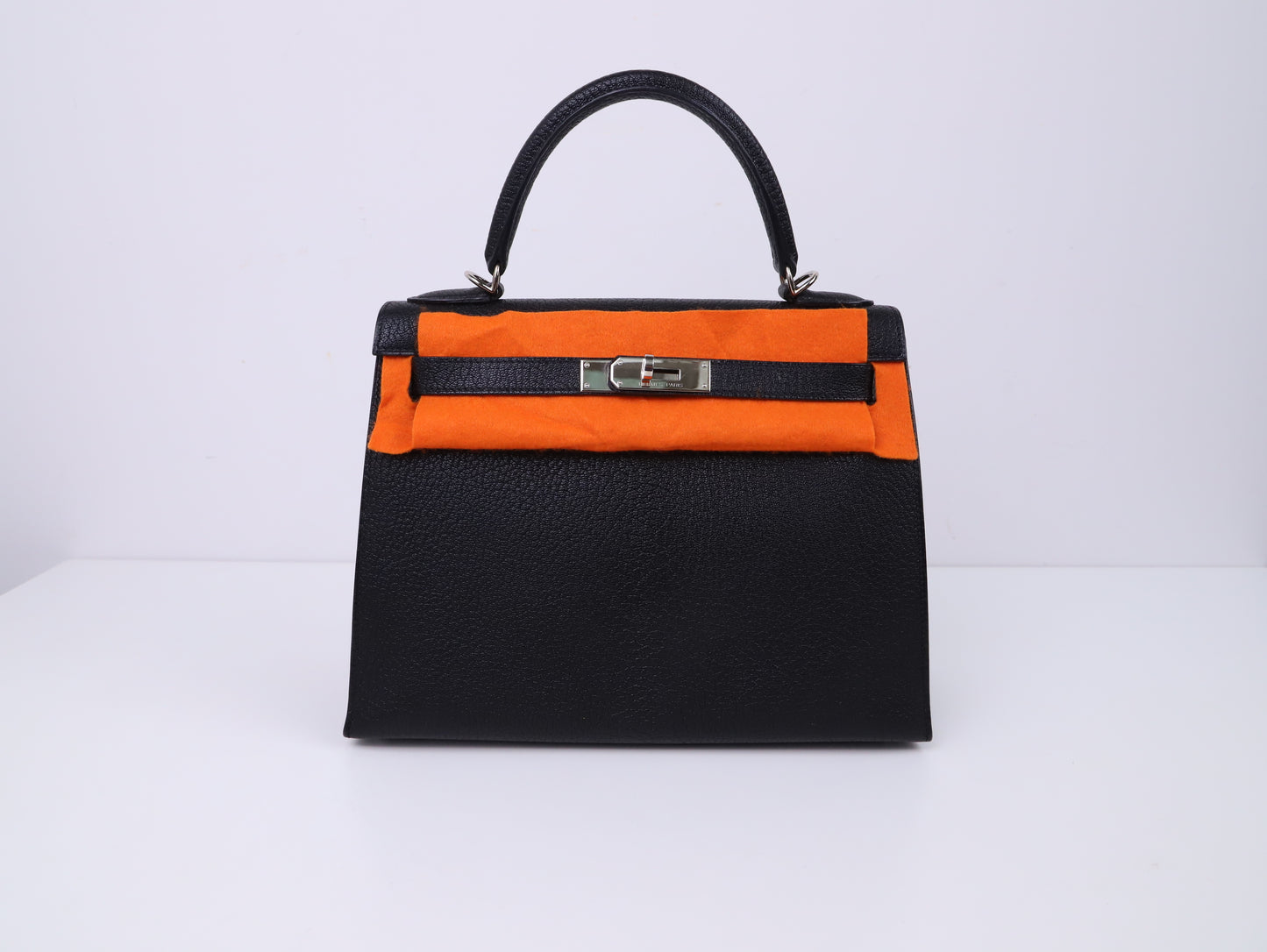 Hermes|Kelly 28黑色山羊皮手提包 口J 2006