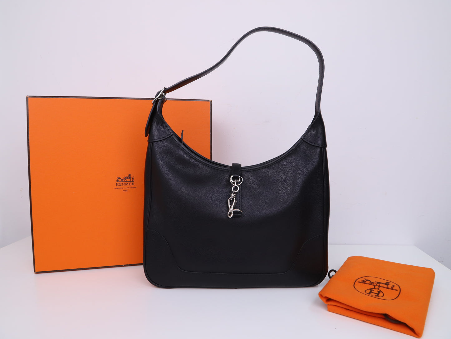 Hermes| Trim31 Shoulder bag 2005 Evergrain Black