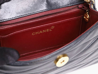 Chanel｜pearl Logo Chain Shoulder Bag Black