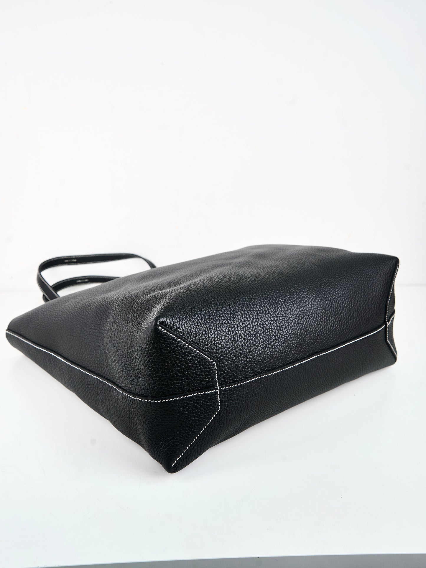 Hermes｜Cabasellier  totebag Black  Taurillon Clemence 2022