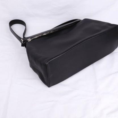 Hermes Yeoh Bag Shoulder bag in Gulliver Black 2001, corner3