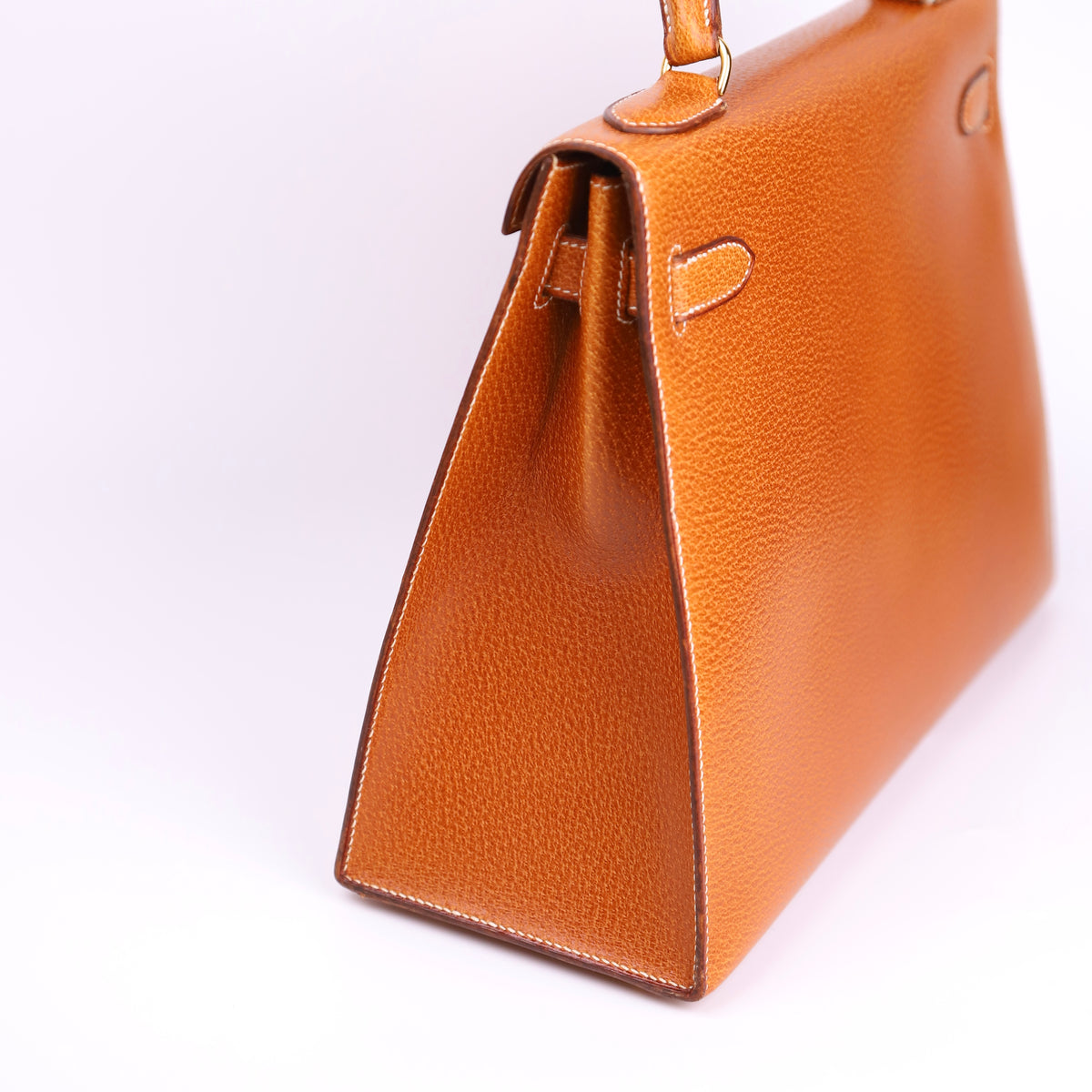 Hermes Kelly 32 in Peau De Porc/Pig Skin Gold 1991 GHW, right side