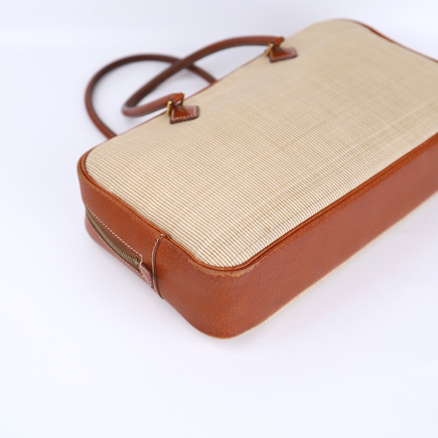 Hermes Plume Elan 28 Handbag in Peau de Porc/Crinoline 2002,corner1