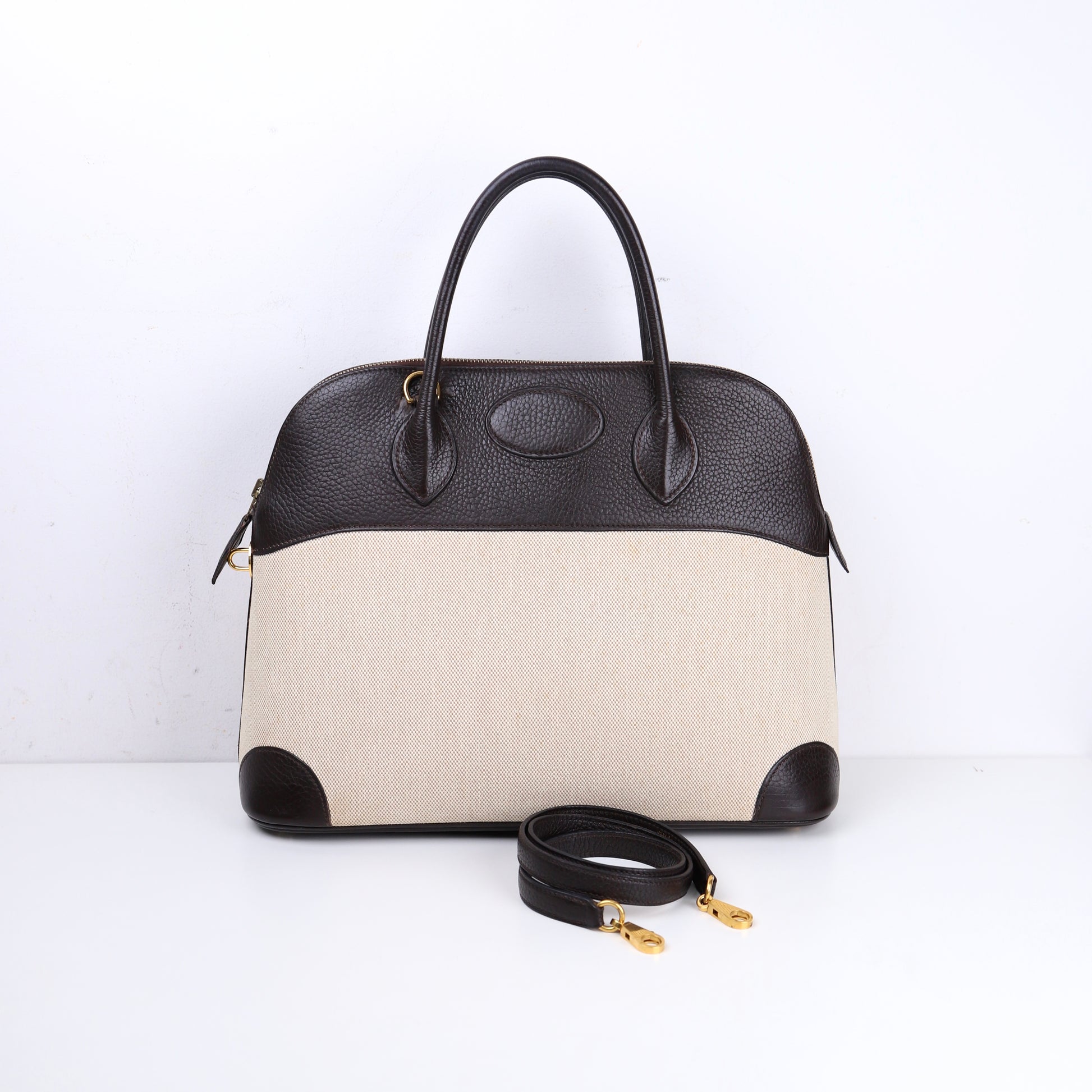 Hermès Bolide 35 2-way handbag in Ebene Taurillon Clemence and Toile, Full view