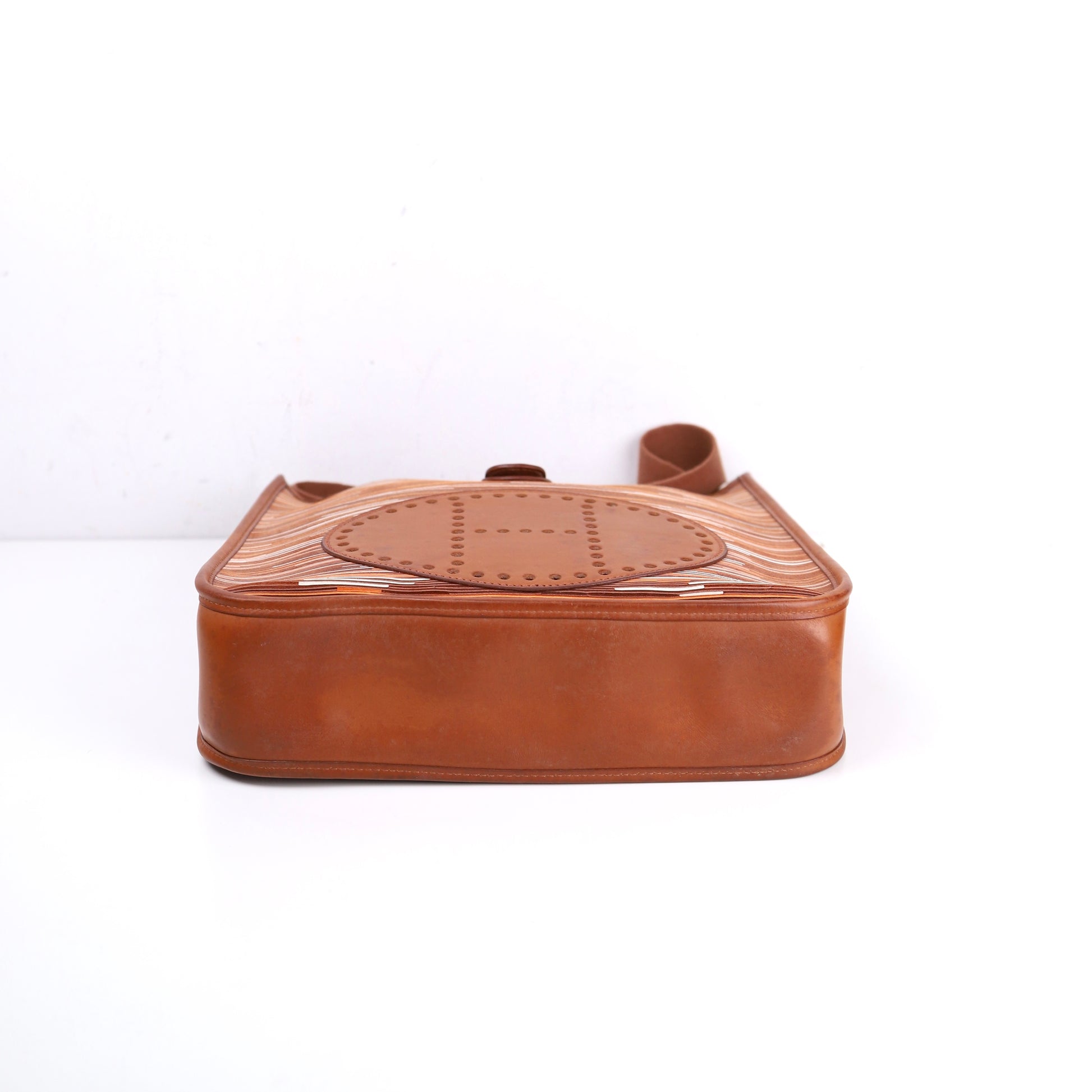 Hermès Evelyne PM shoulder bag, bottom view