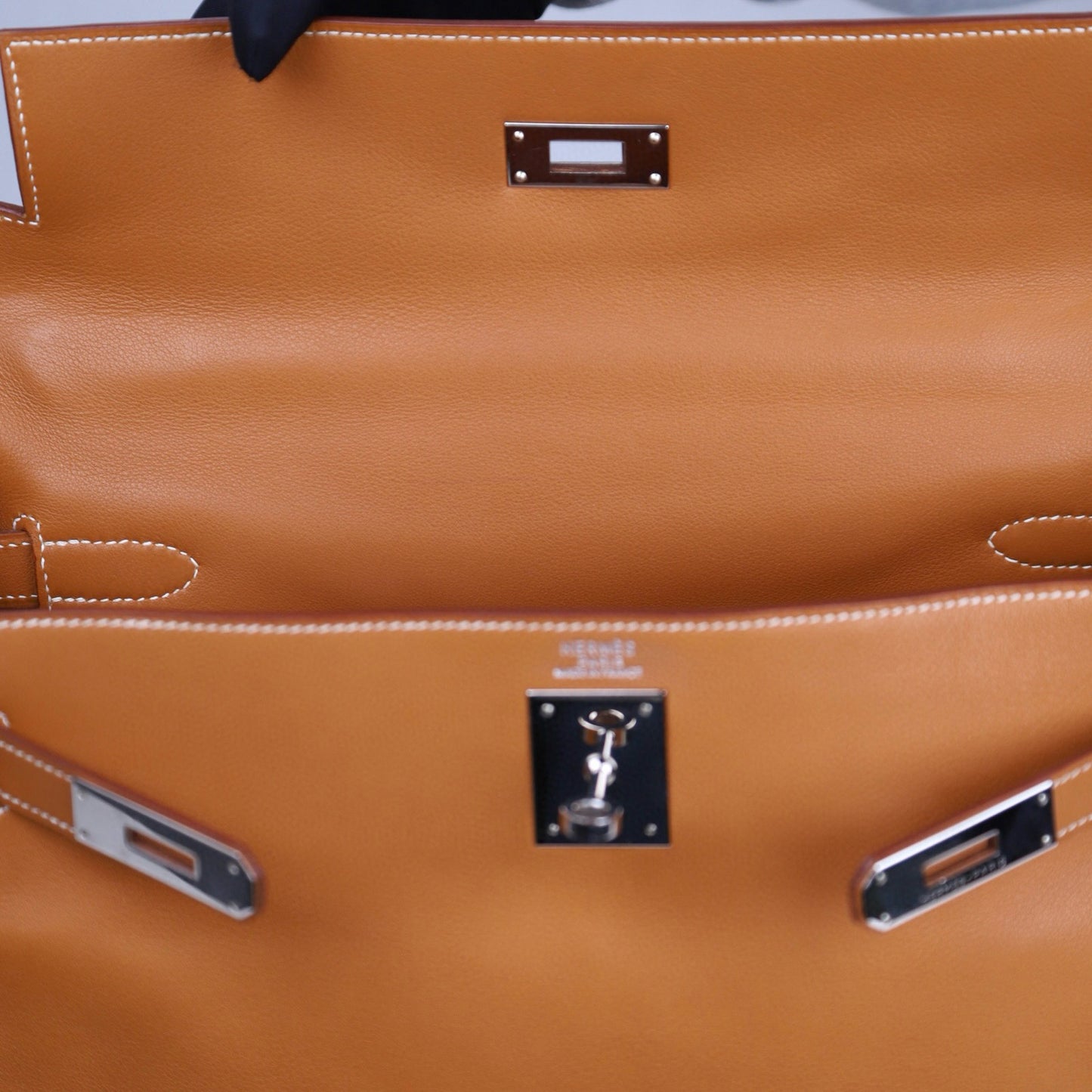 Hermes｜ Kelly 32 Handbag Gold Swift 2000