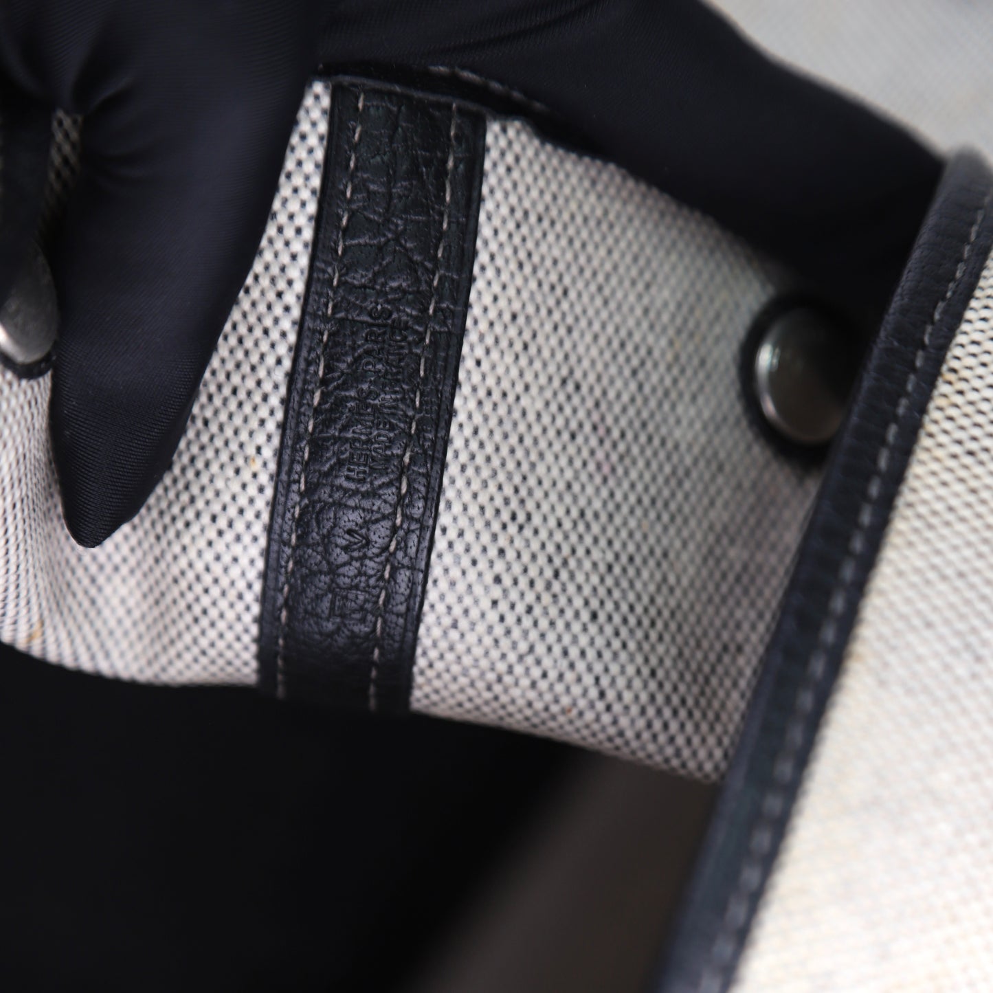 Hermes Garden Party GM Handbag in Buffalo Toile Noir / Naturel 2002, year stamp ,square F,2002