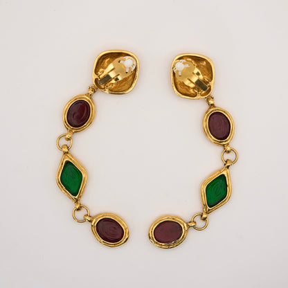 Chanel｜ Vintage Coco Portrait Gripoix Earring