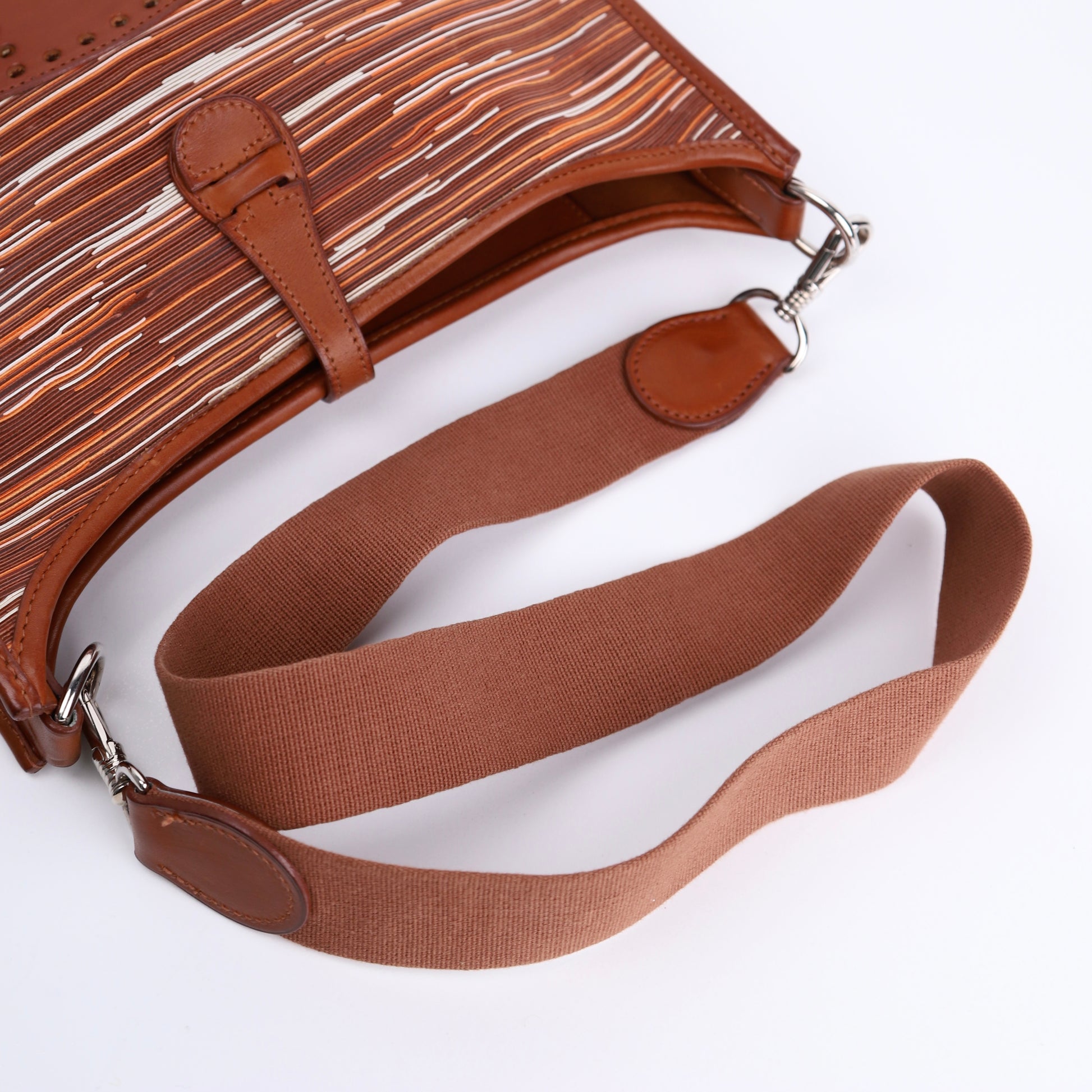 Hermes Evelyne PM in Barenia/Vibrato Fauve  2000，shoulder strap