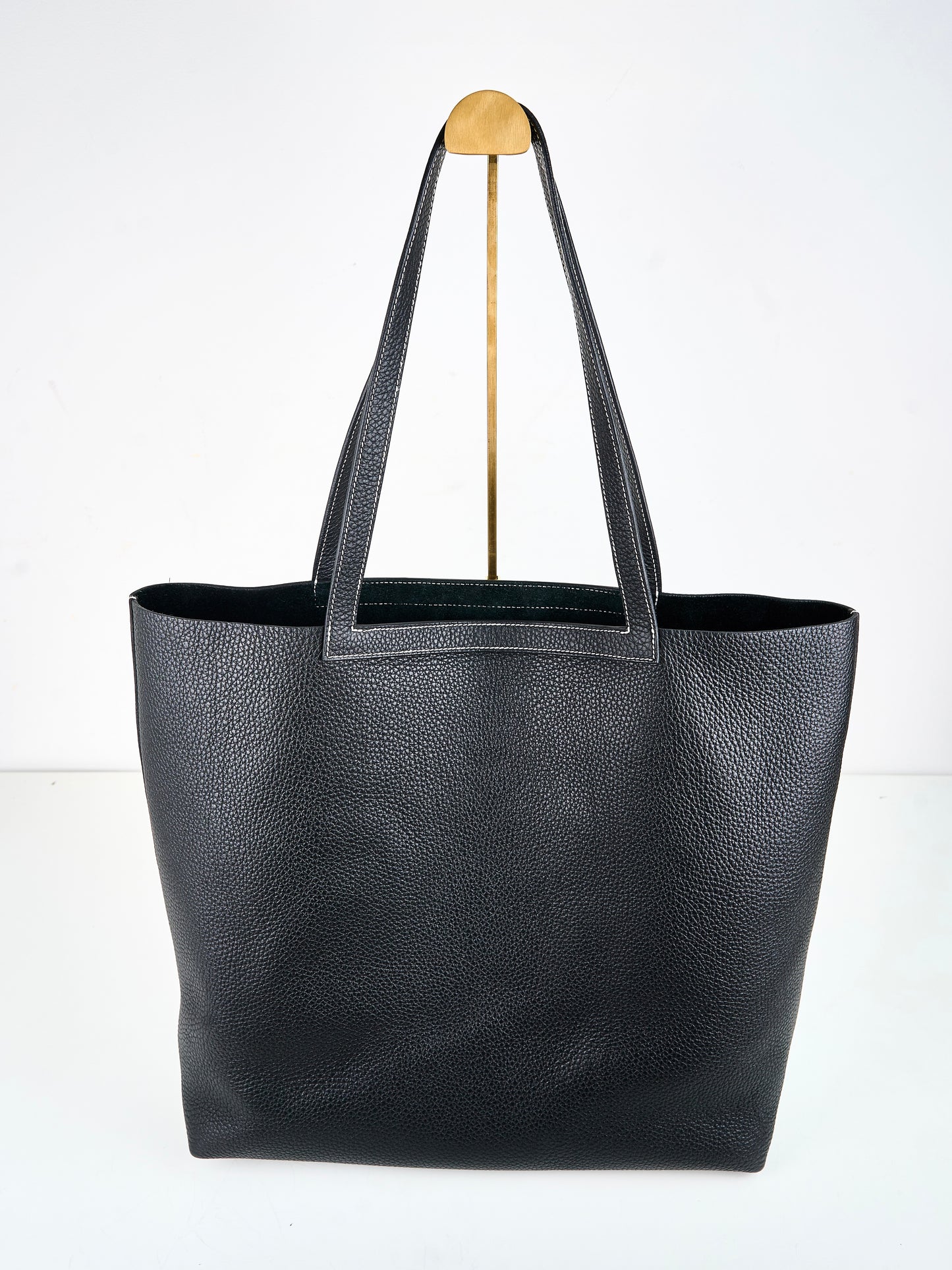 Hermes｜Cabasellier  totebag Black  Taurillon Clemence 2022