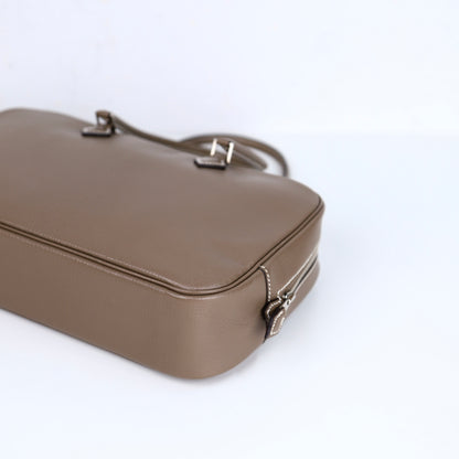 Hermes Plume elan 28 Handbag in Etoupe Chevre/Mysore 2016,corner4