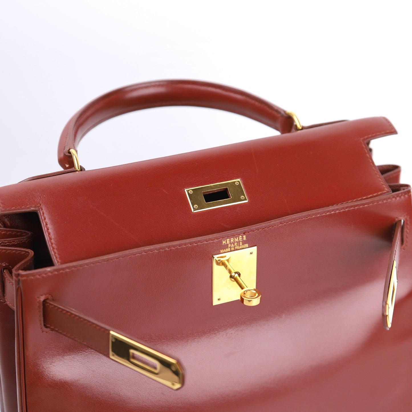 Hermes Kelly 28 Handbag in Box Calf Rouge H 1996,logo,hardware