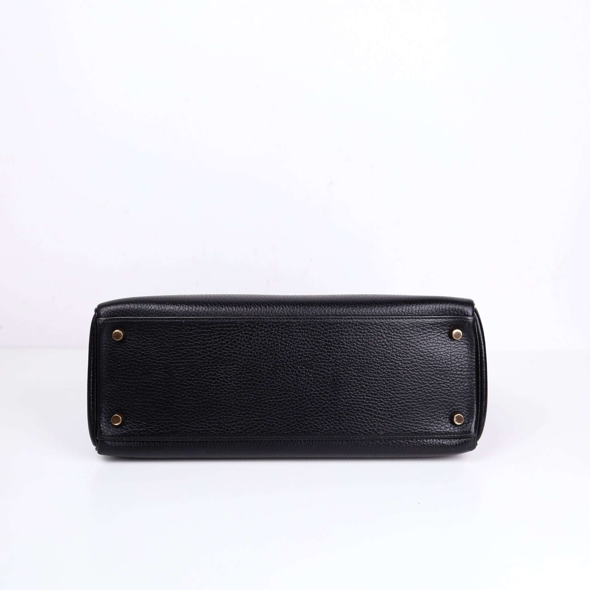 Hermes Kelly 32 Handbag in Vachette Ardennes  Black 1991，bottom