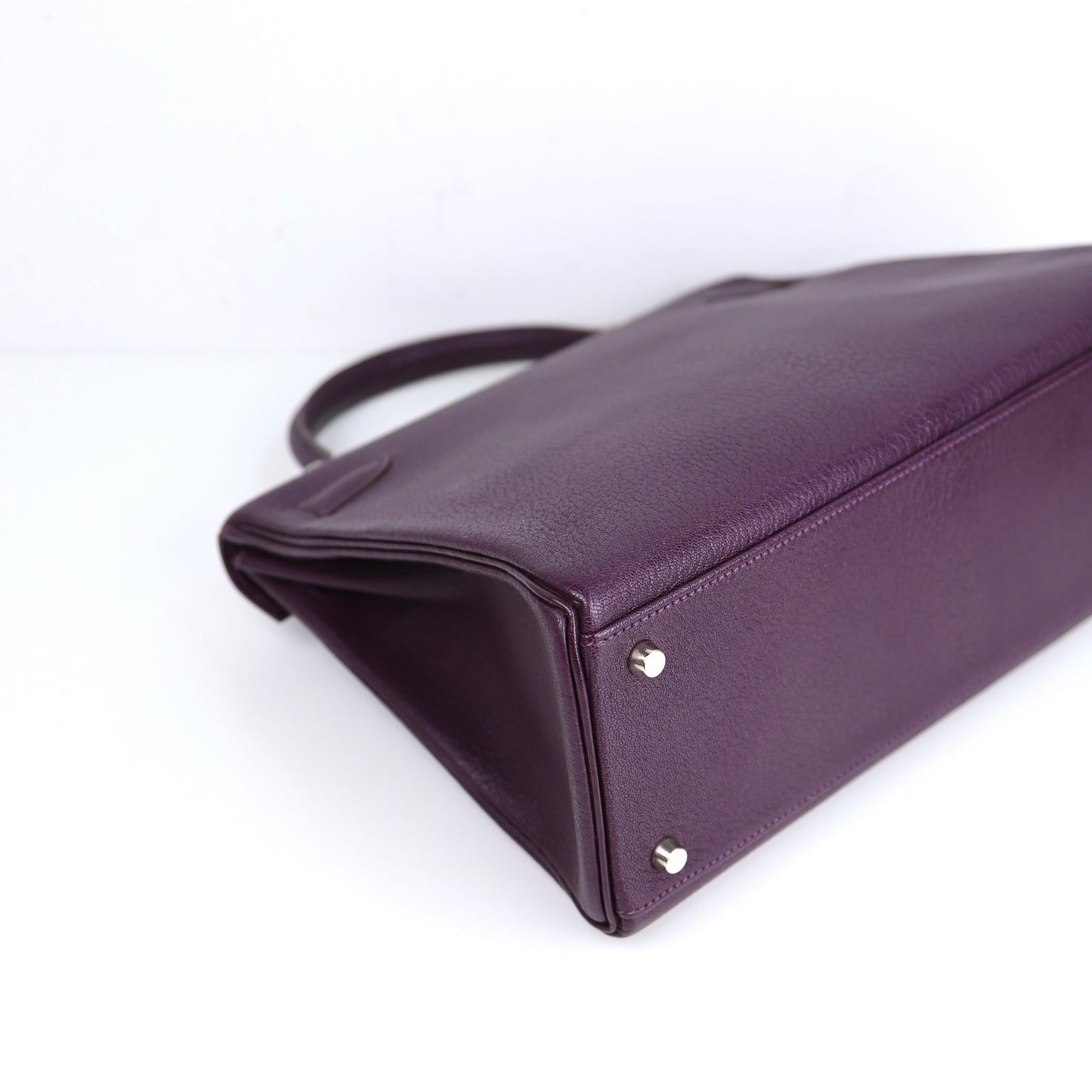 Hermes Kelly 32 Handbag  in Cassis Chevre/Coromandel 2002,corner3