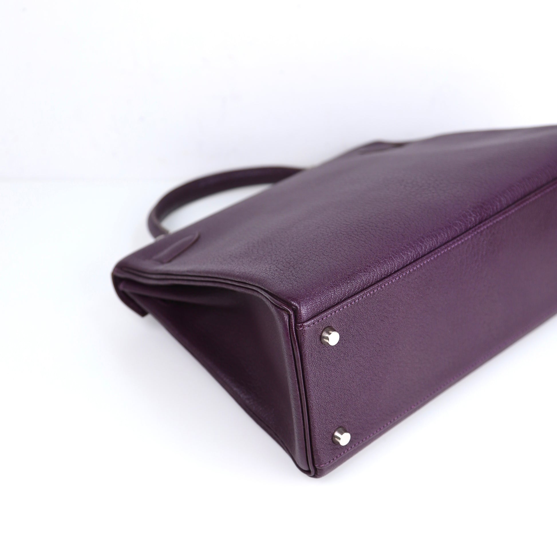 Hermes Kelly 32 Handbag  in Cassis Chevre/Coromandel 2002,corner3
