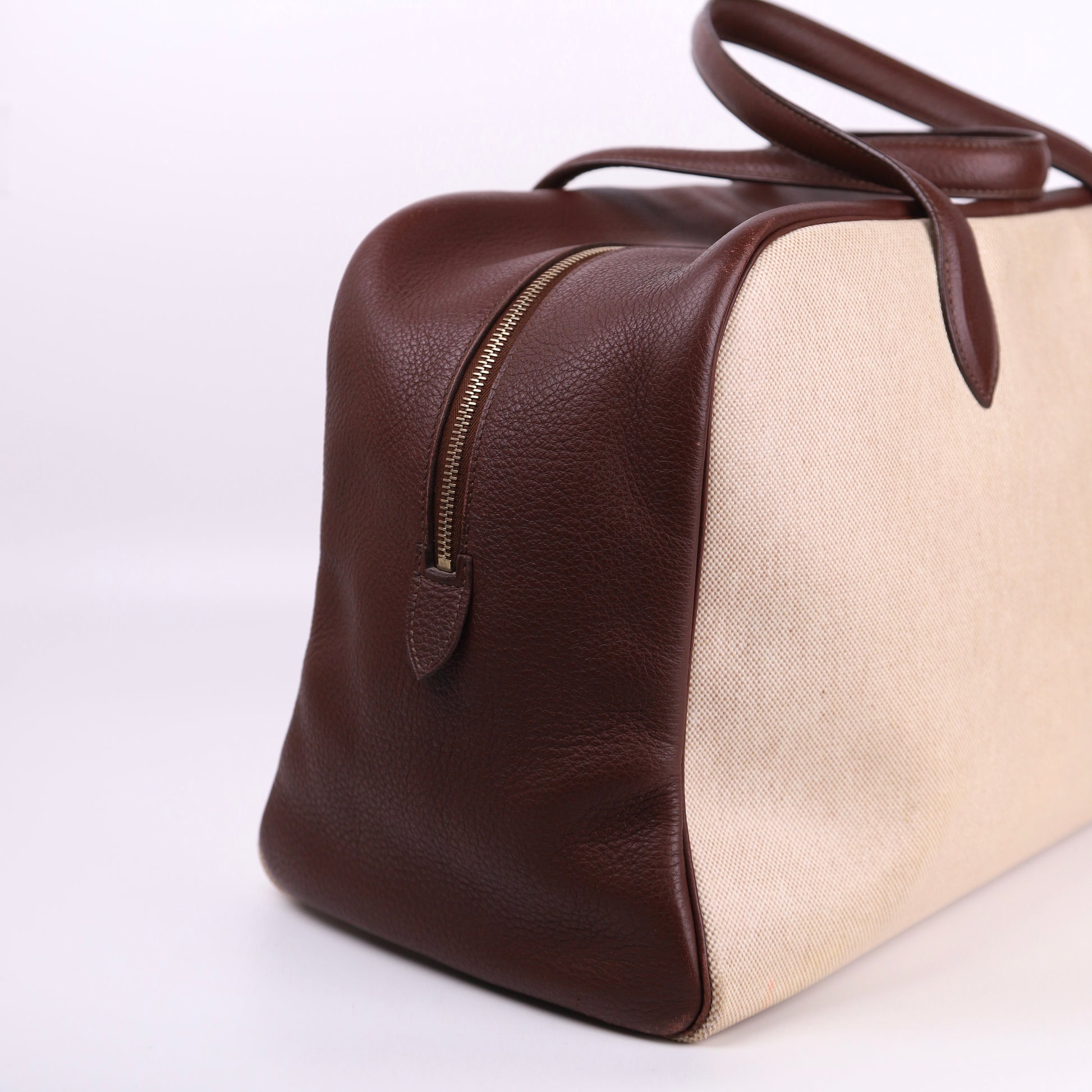 Hermes Victoria 43 Handbag in Togo/Canvas Chocolat，left side