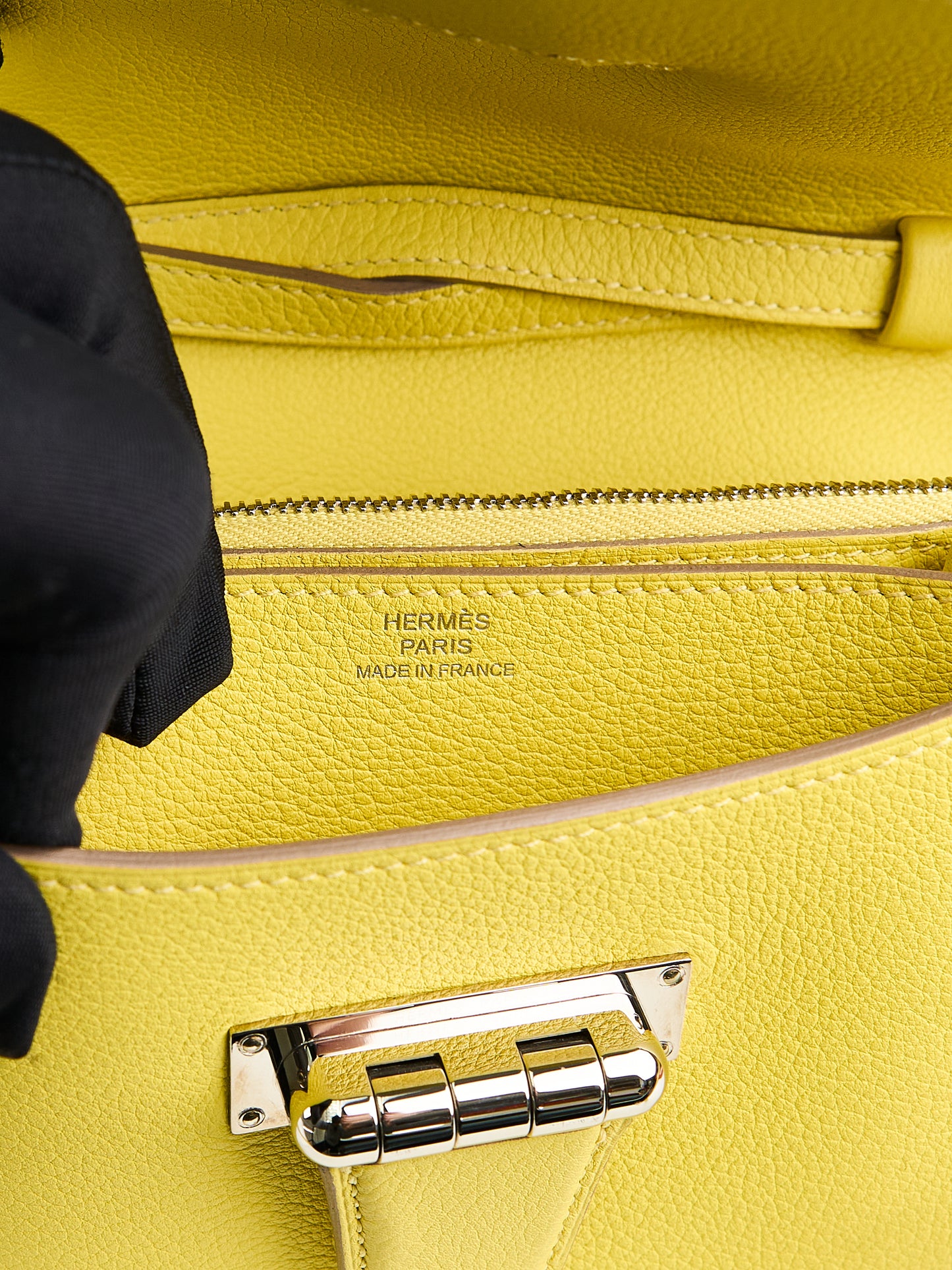 Hermes｜ Convoyeur shoulder bag  Lime Evercolor 2017