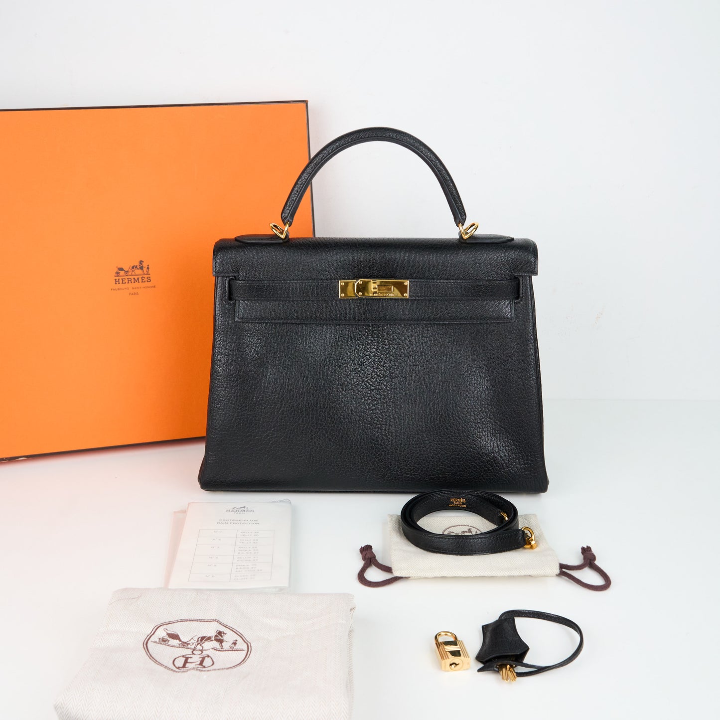 Hermes｜ Kelly 32 Handbag Black Cherve  2003