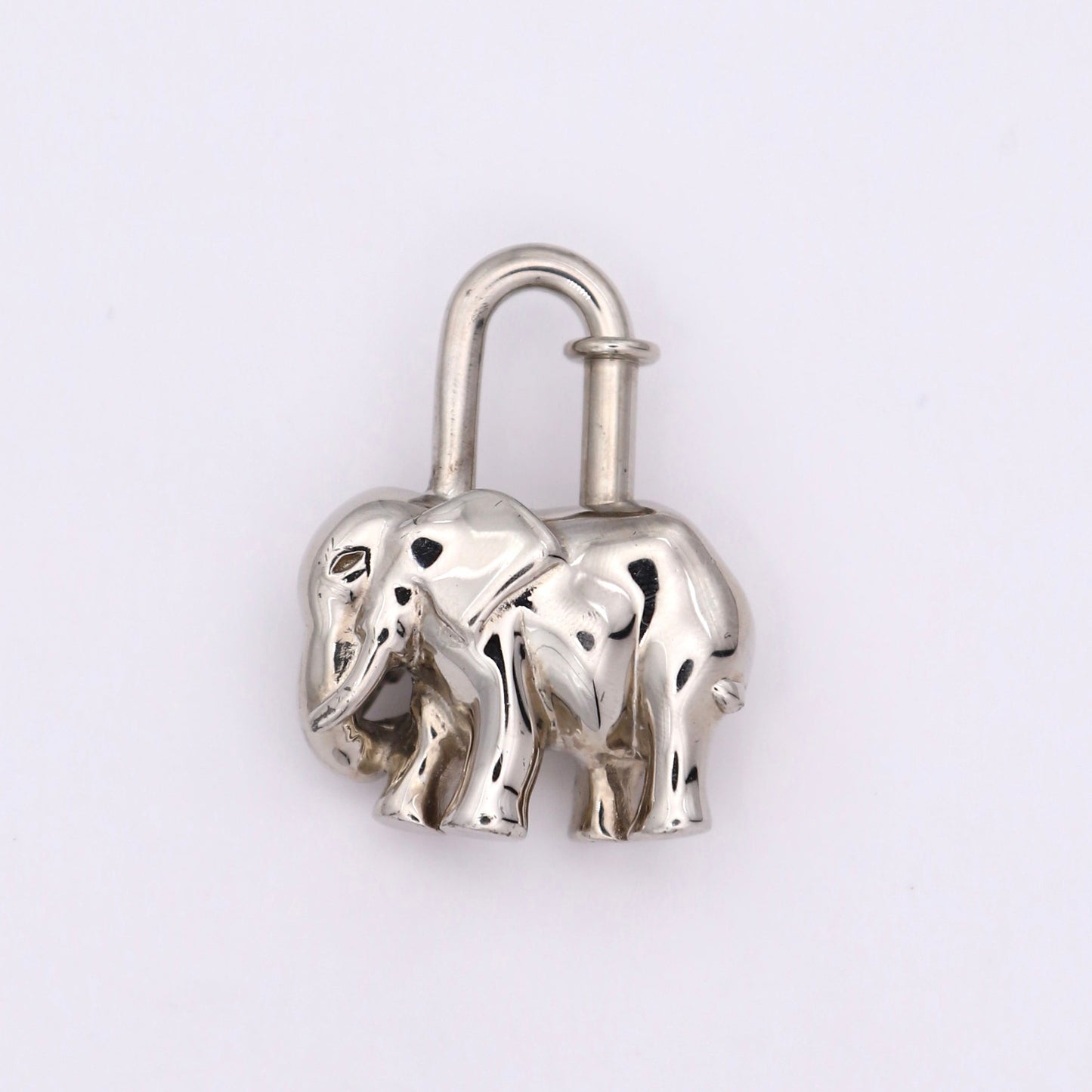 Hermes 1997 Limited Elephant Cadena Padlock Palladium Plated，front view