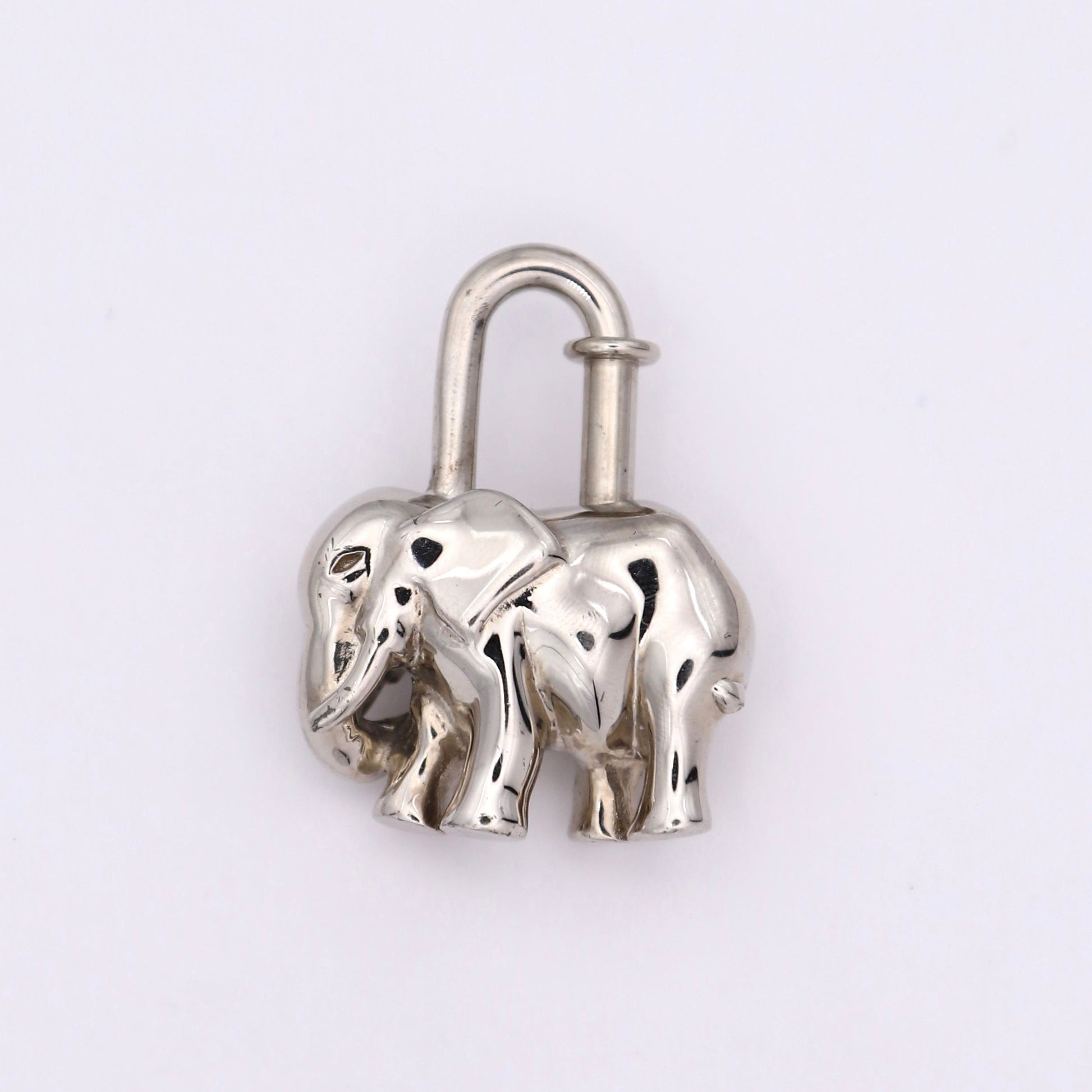 Hermes 1997 Limited Elephant Cadena Padlock Palladium Plated，front view