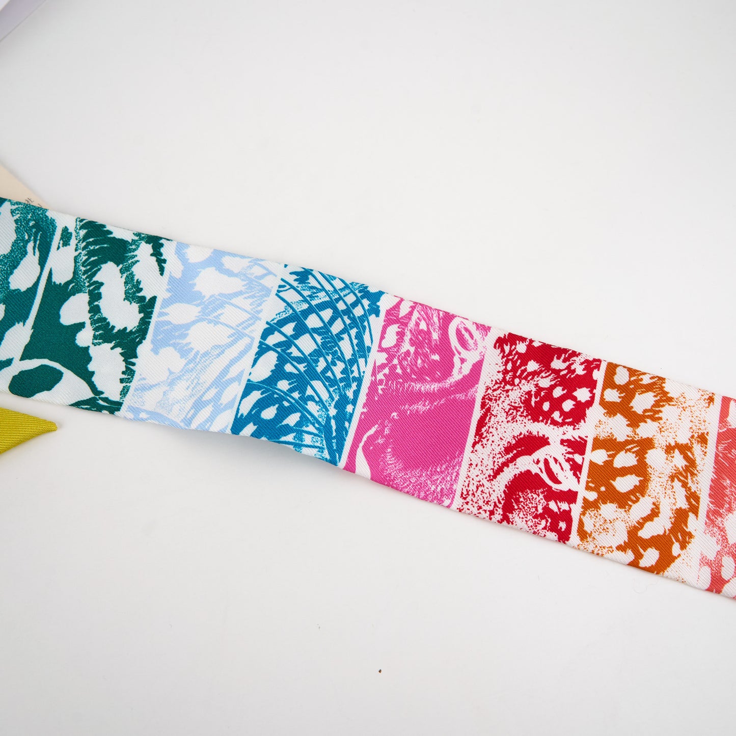 Hermes | Jungle Love Rainbow Twilly