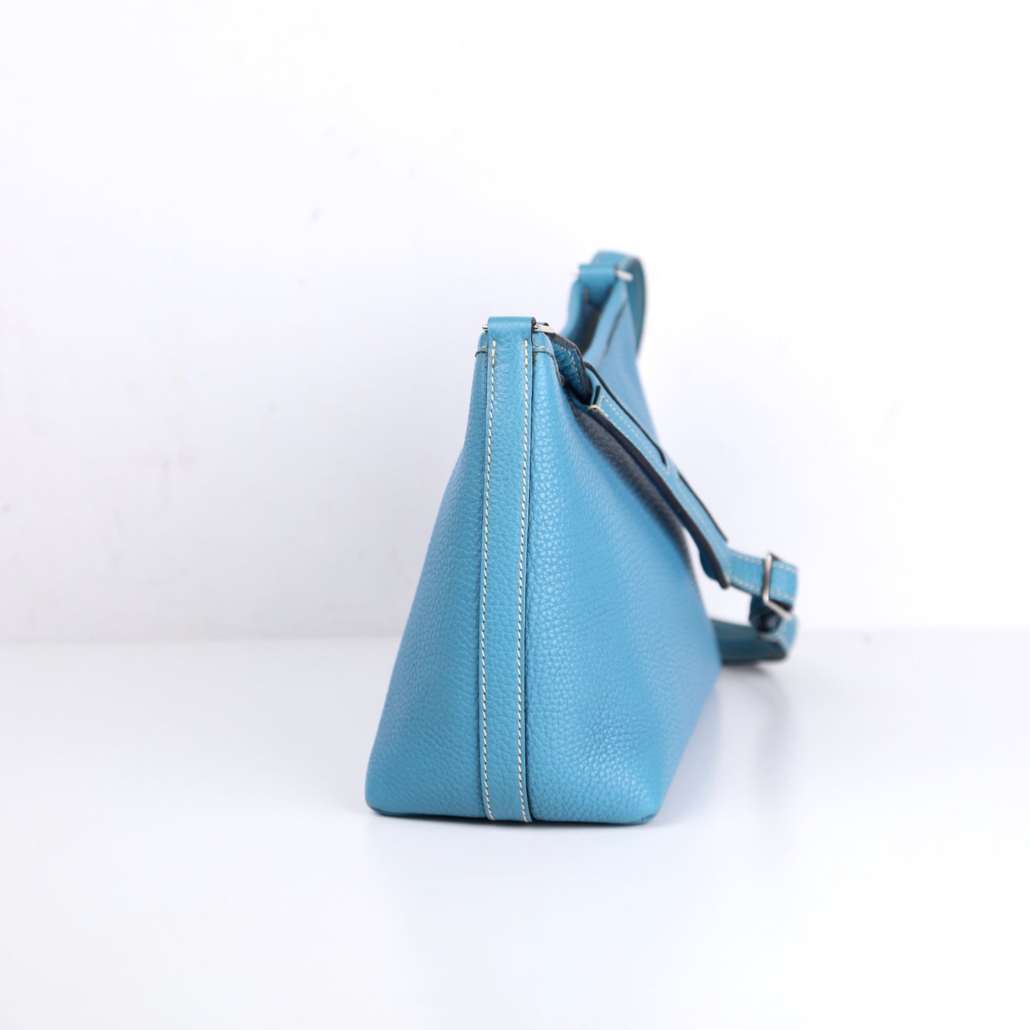 Hermes Berlingot Shoulder Bag in Togo Blue Jean 2003，left view